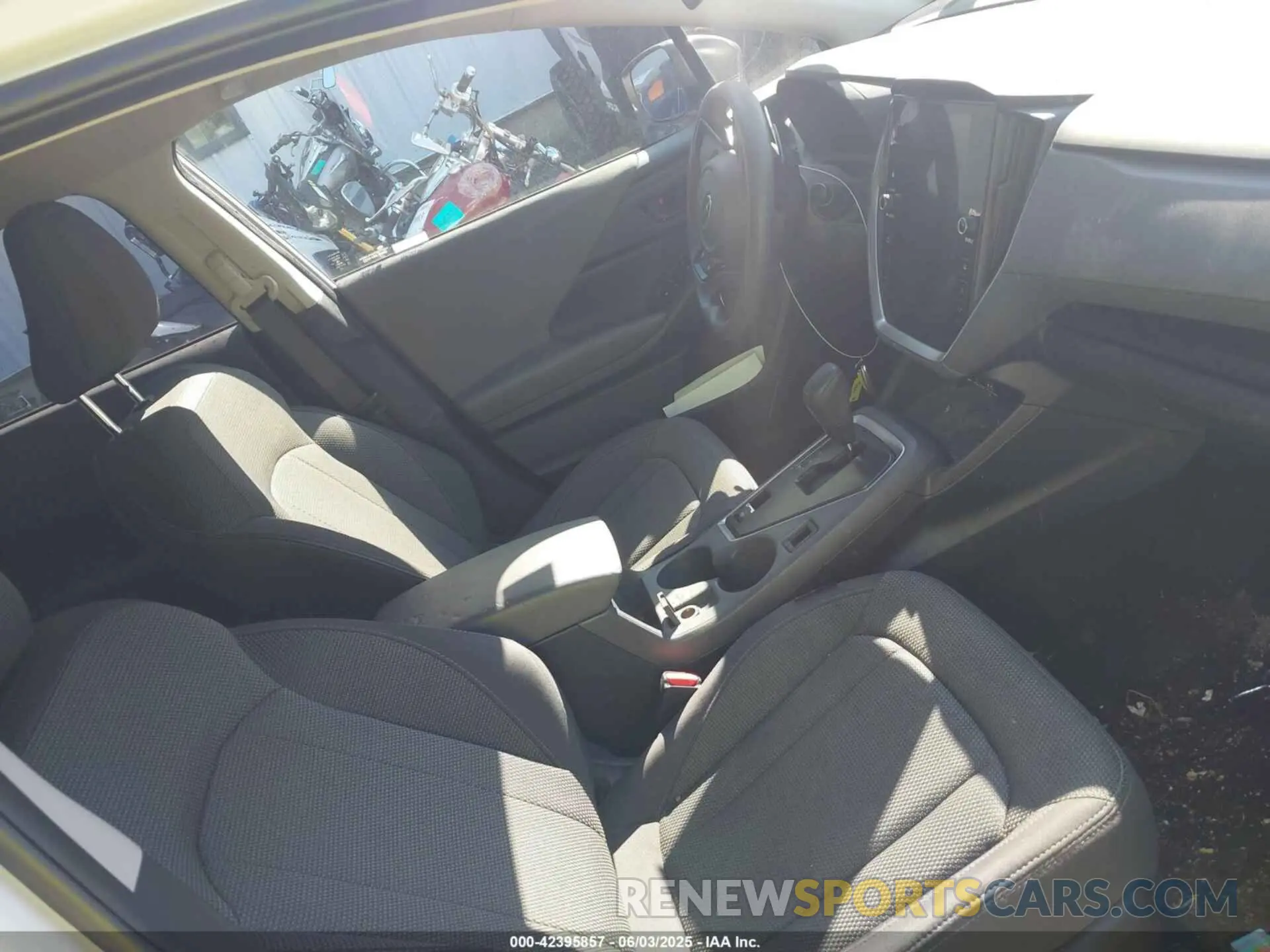 5 Photograph of a damaged car JF2GUADC0R8873664 SUBARU CROSSTREK 2024