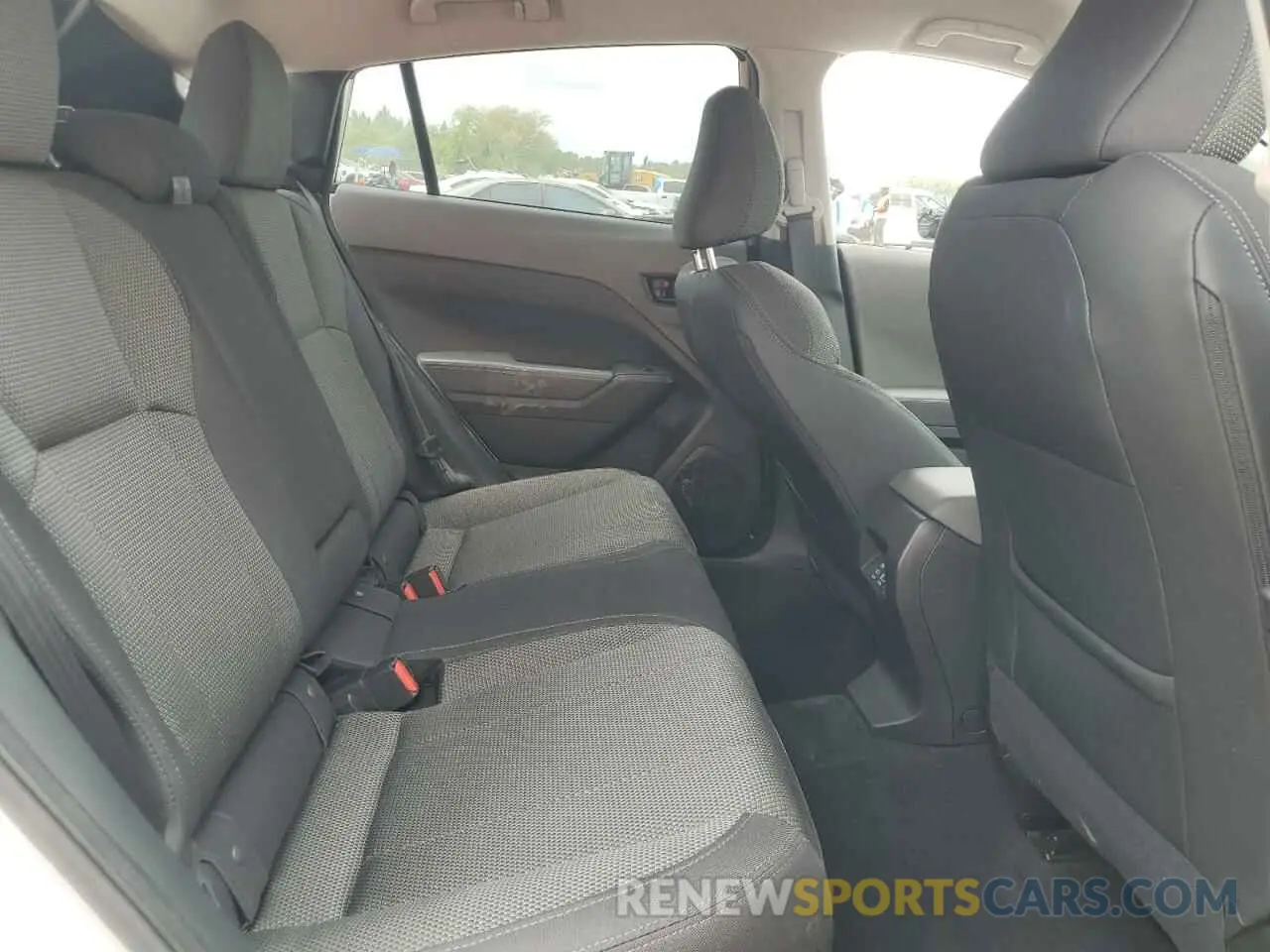 11 Photograph of a damaged car JF2GUADC1R8204884 SUBARU CROSSTREK 2024