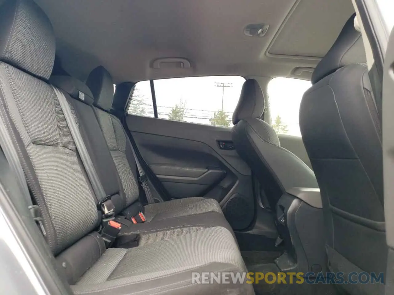 11 Photograph of a damaged car JF2GUADC1R8263773 SUBARU CROSSTREK 2024