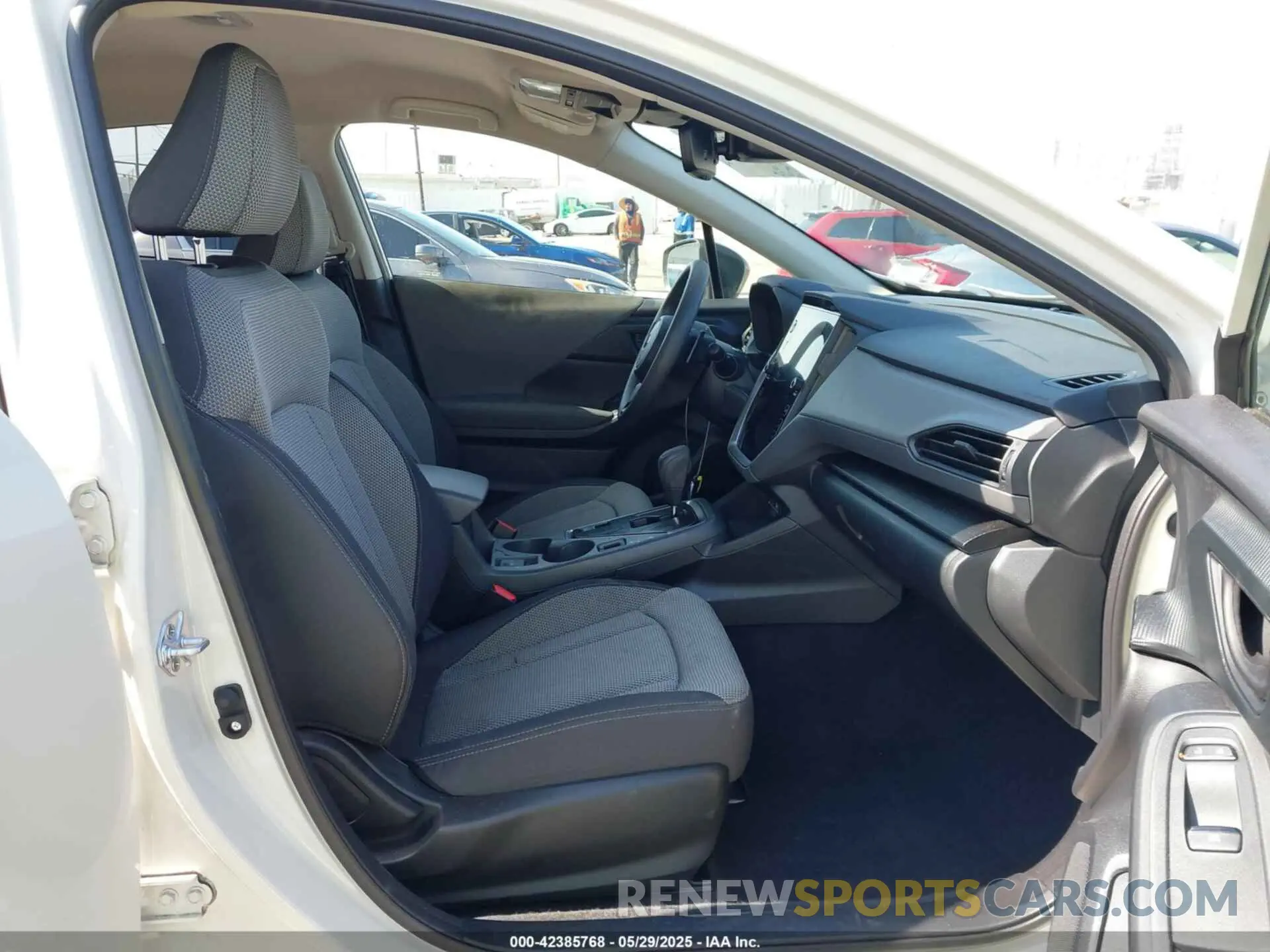 5 Photograph of a damaged car JF2GUADC2R8336410 SUBARU CROSSTREK 2024
