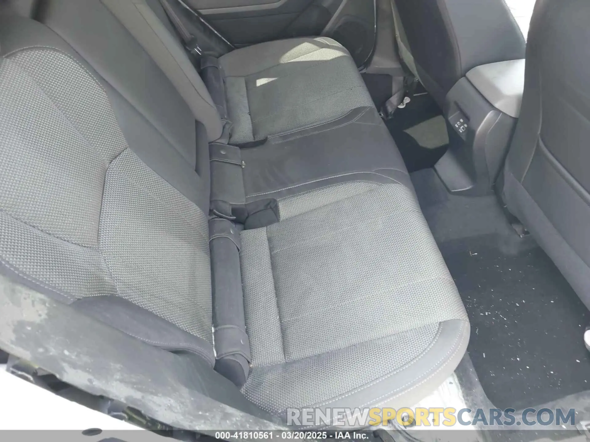 8 Photograph of a damaged car JF2GUADC2R8882446 SUBARU CROSSTREK 2024