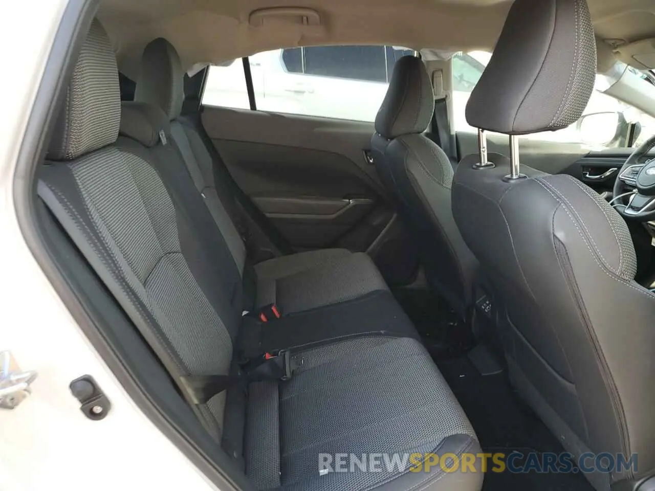 10 Photograph of a damaged car JF2GUADC3R8221895 SUBARU CROSSTREK 2024