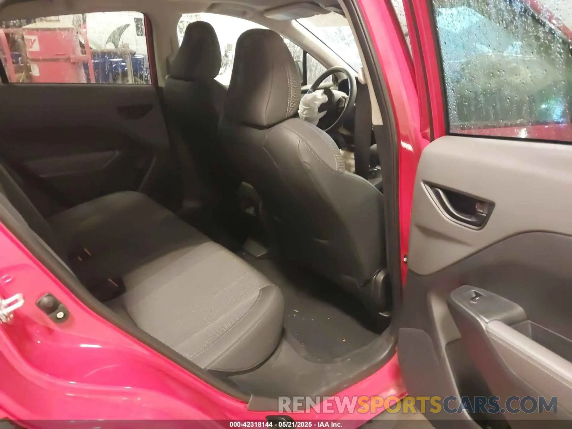 8 Photograph of a damaged car JF2GUADC3RH270885 SUBARU CROSSTREK 2024
