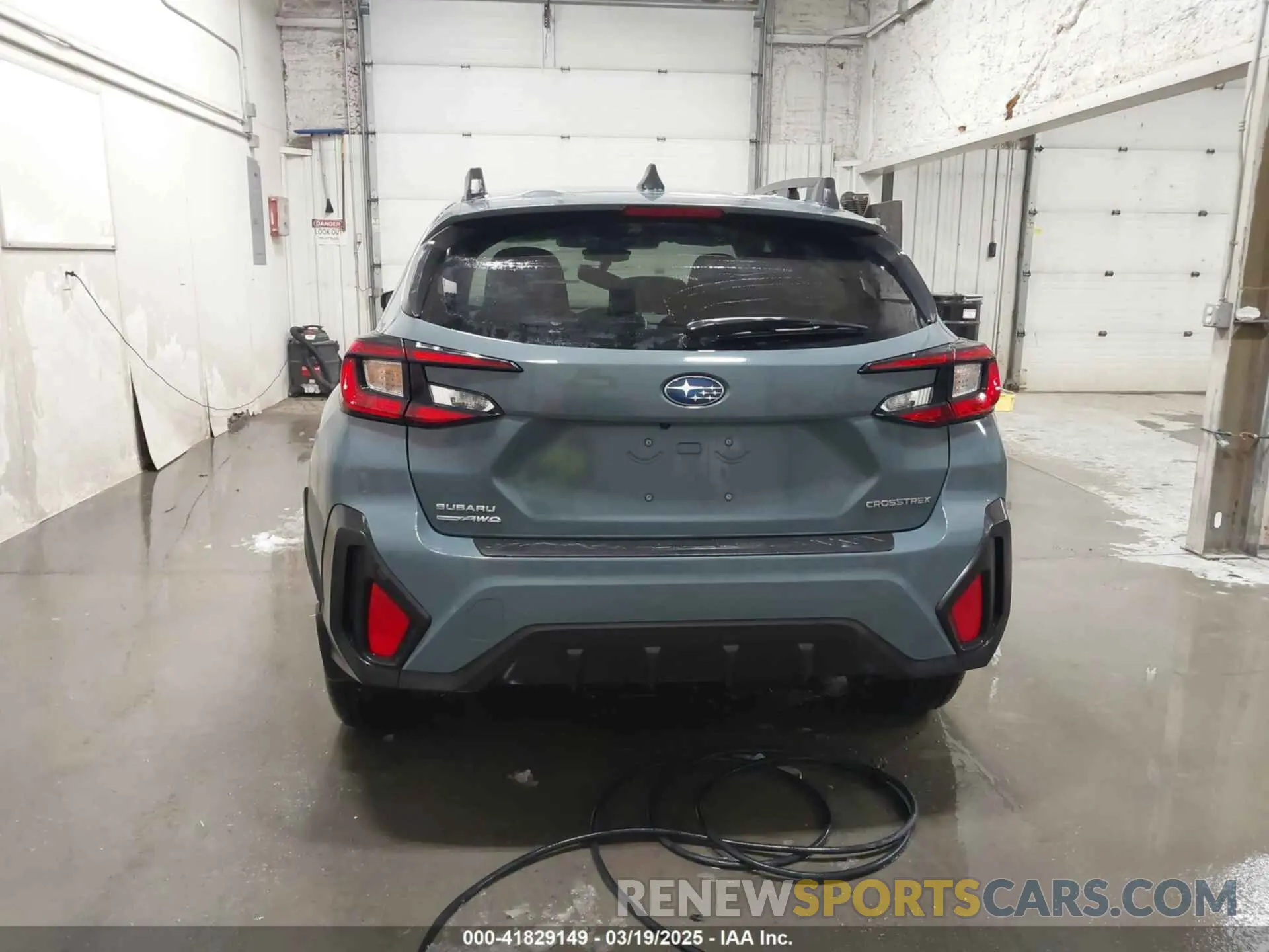 17 Photograph of a damaged car JF2GUADC4R8252489 SUBARU CROSSTREK 2024