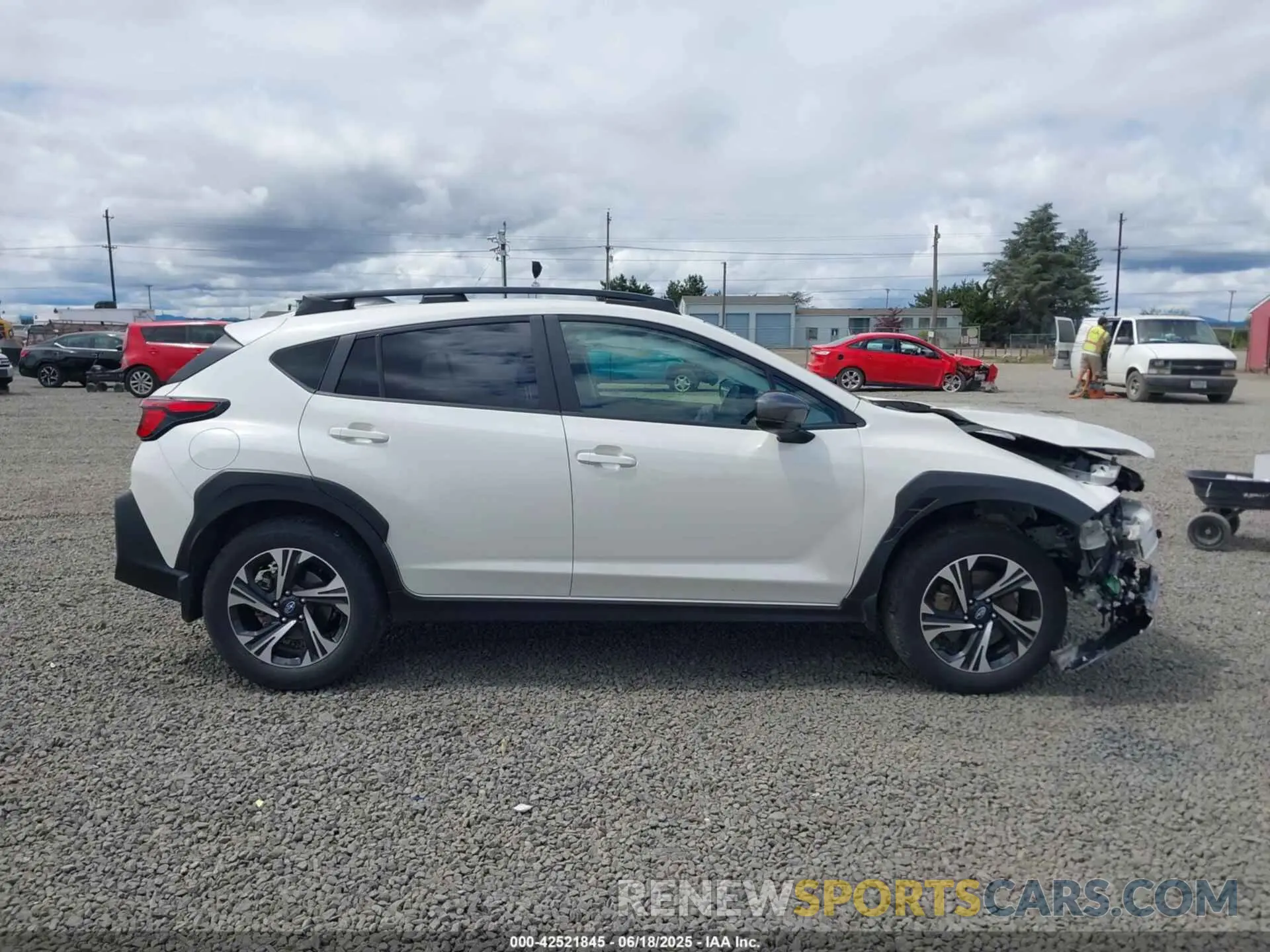 14 Photograph of a damaged car JF2GUADC4R8296847 SUBARU CROSSTREK 2024
