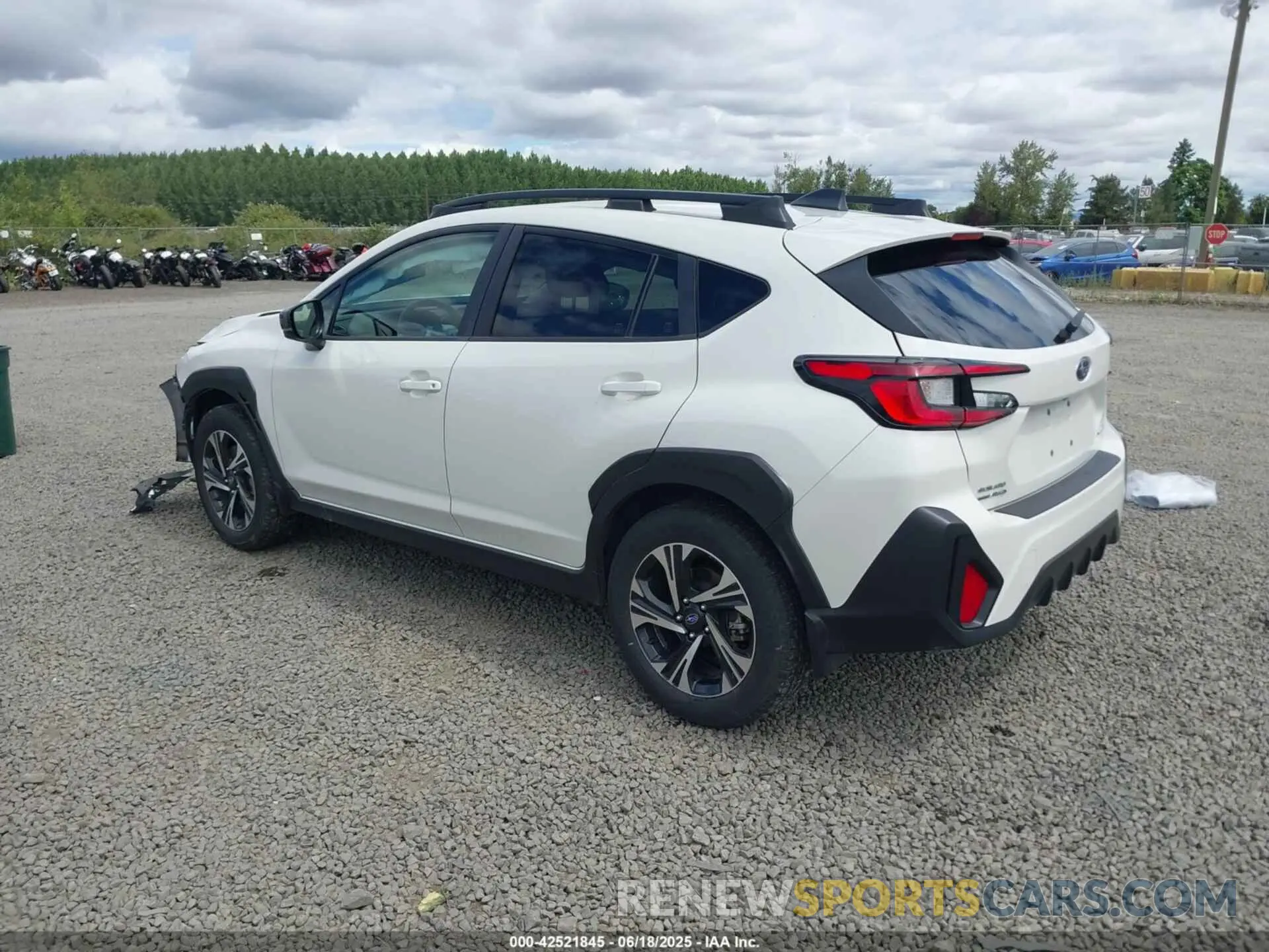 3 Photograph of a damaged car JF2GUADC4R8296847 SUBARU CROSSTREK 2024