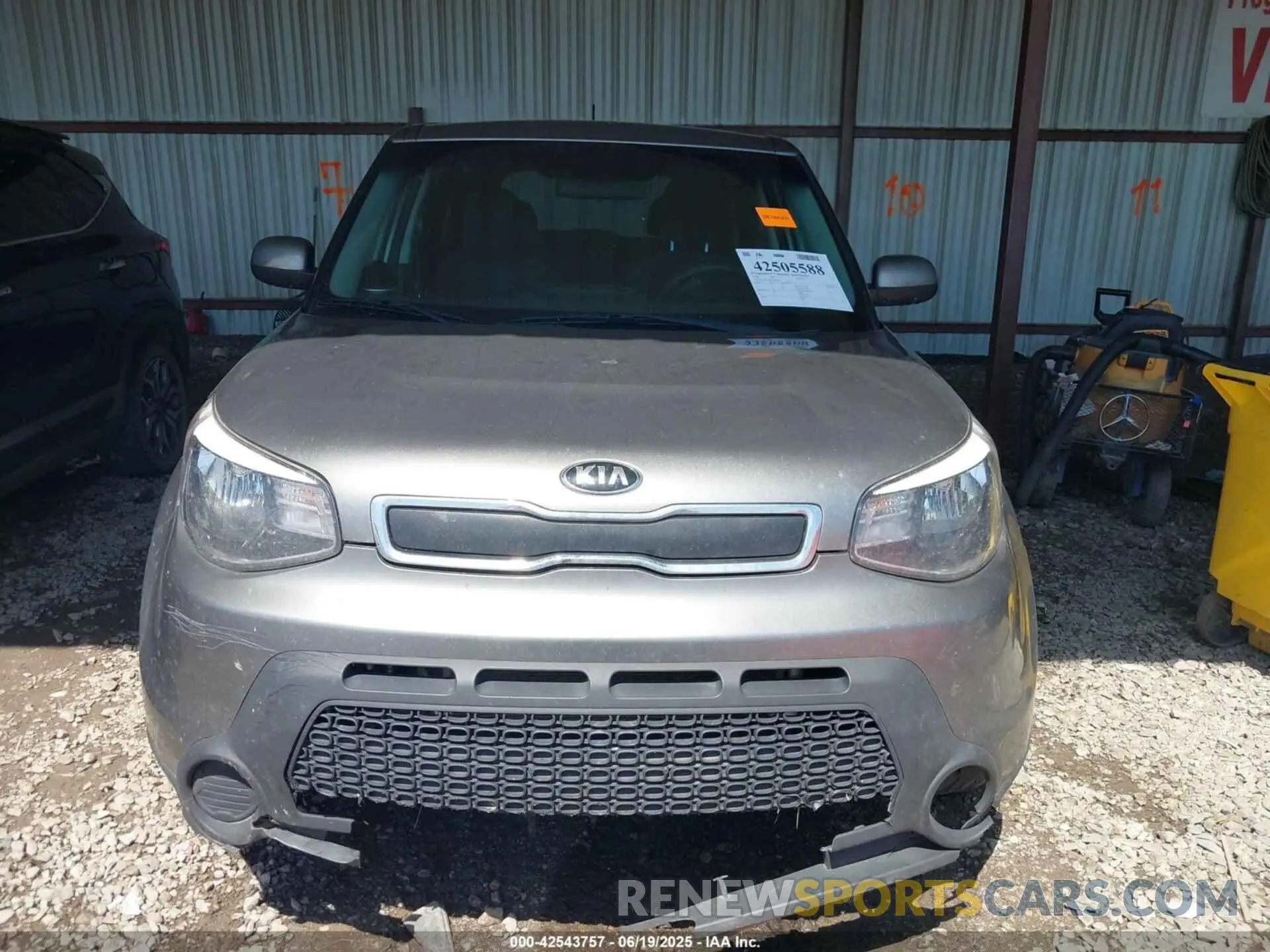 11 Photograph of a damaged car JF2GUADC4R8298713 SUBARU CROSSTREK 2024
