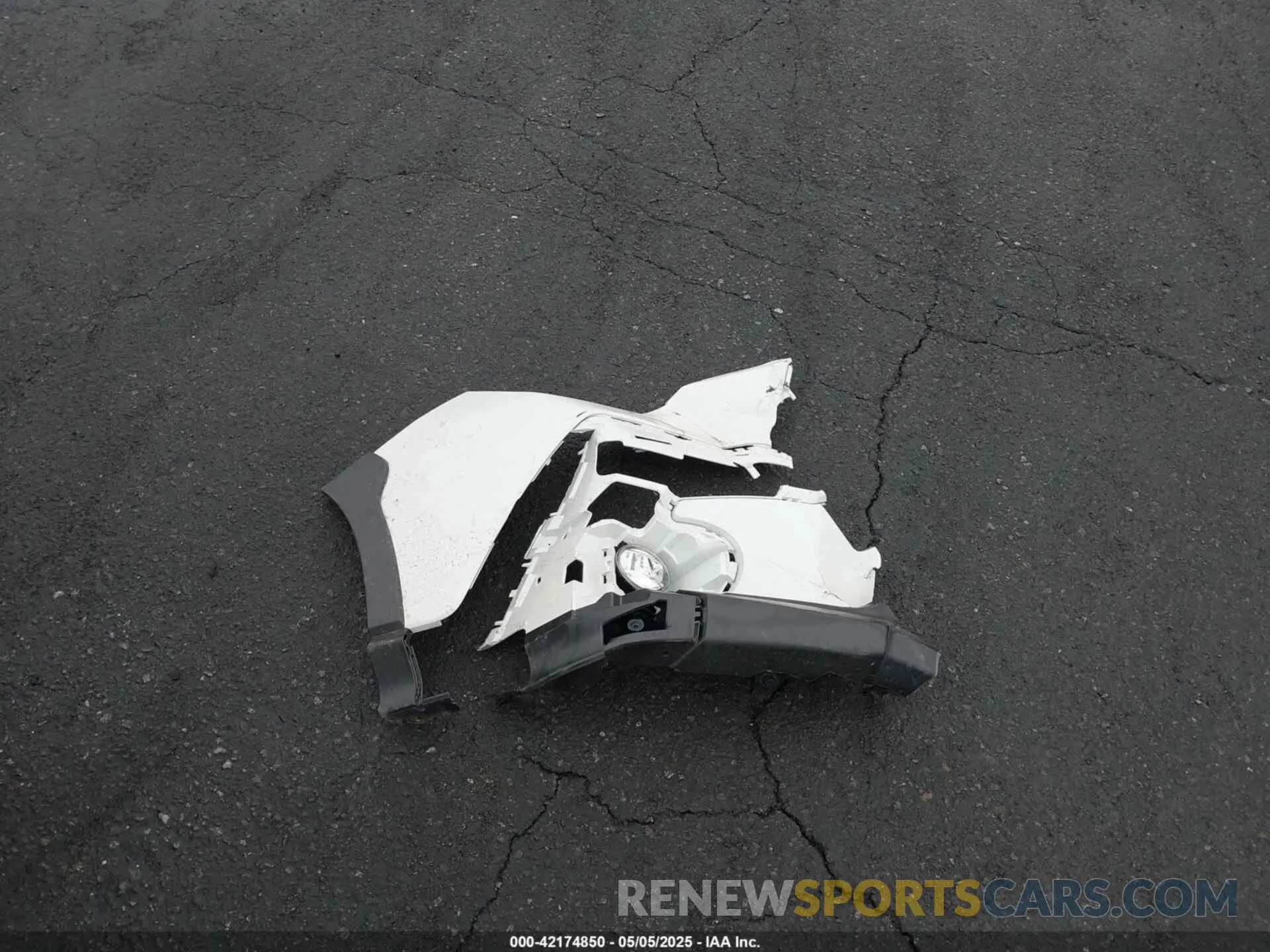 12 Photograph of a damaged car JF2GUADC5R8290118 SUBARU CROSSTREK 2024