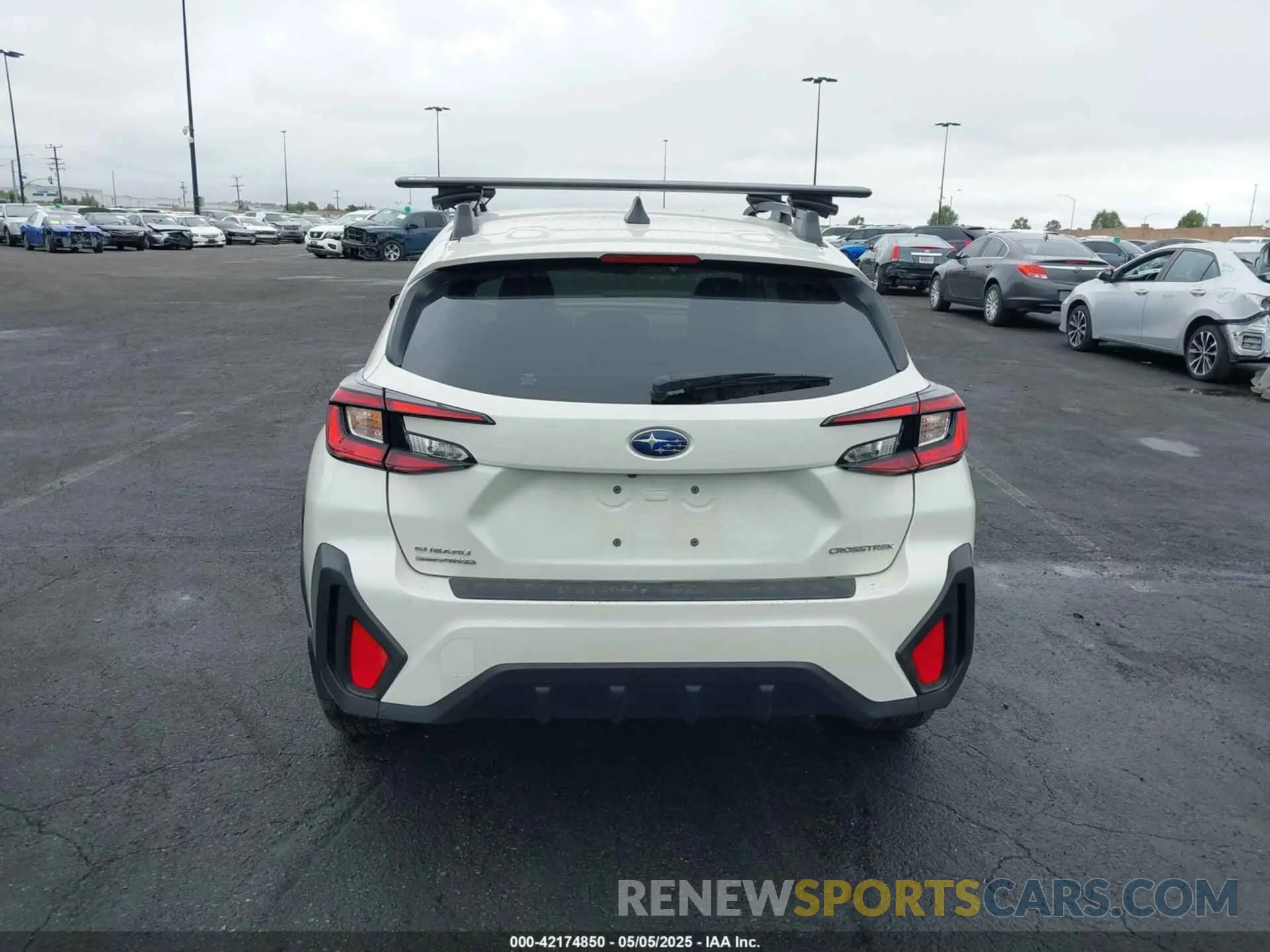 17 Photograph of a damaged car JF2GUADC5R8290118 SUBARU CROSSTREK 2024