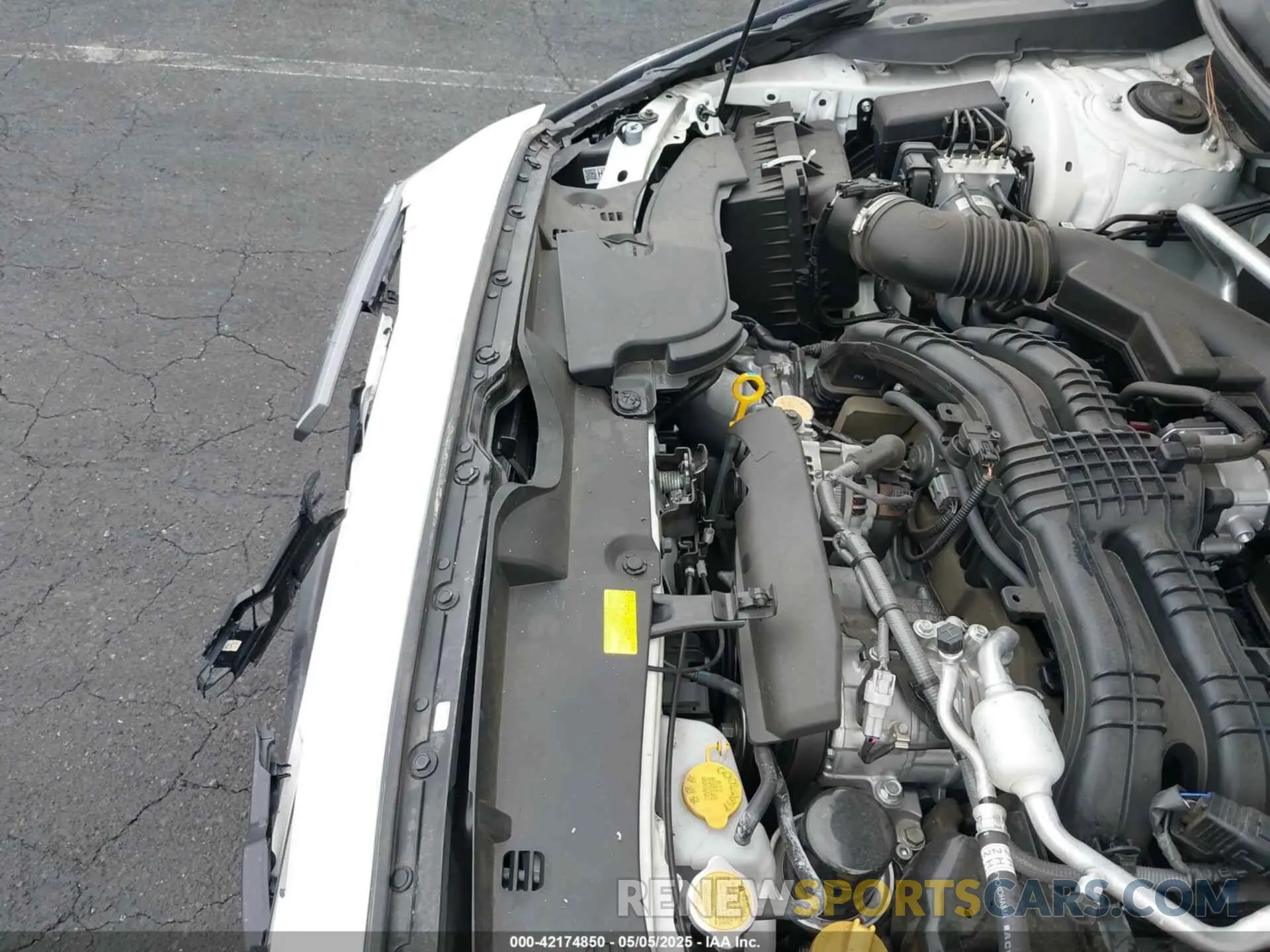18 Photograph of a damaged car JF2GUADC5R8290118 SUBARU CROSSTREK 2024