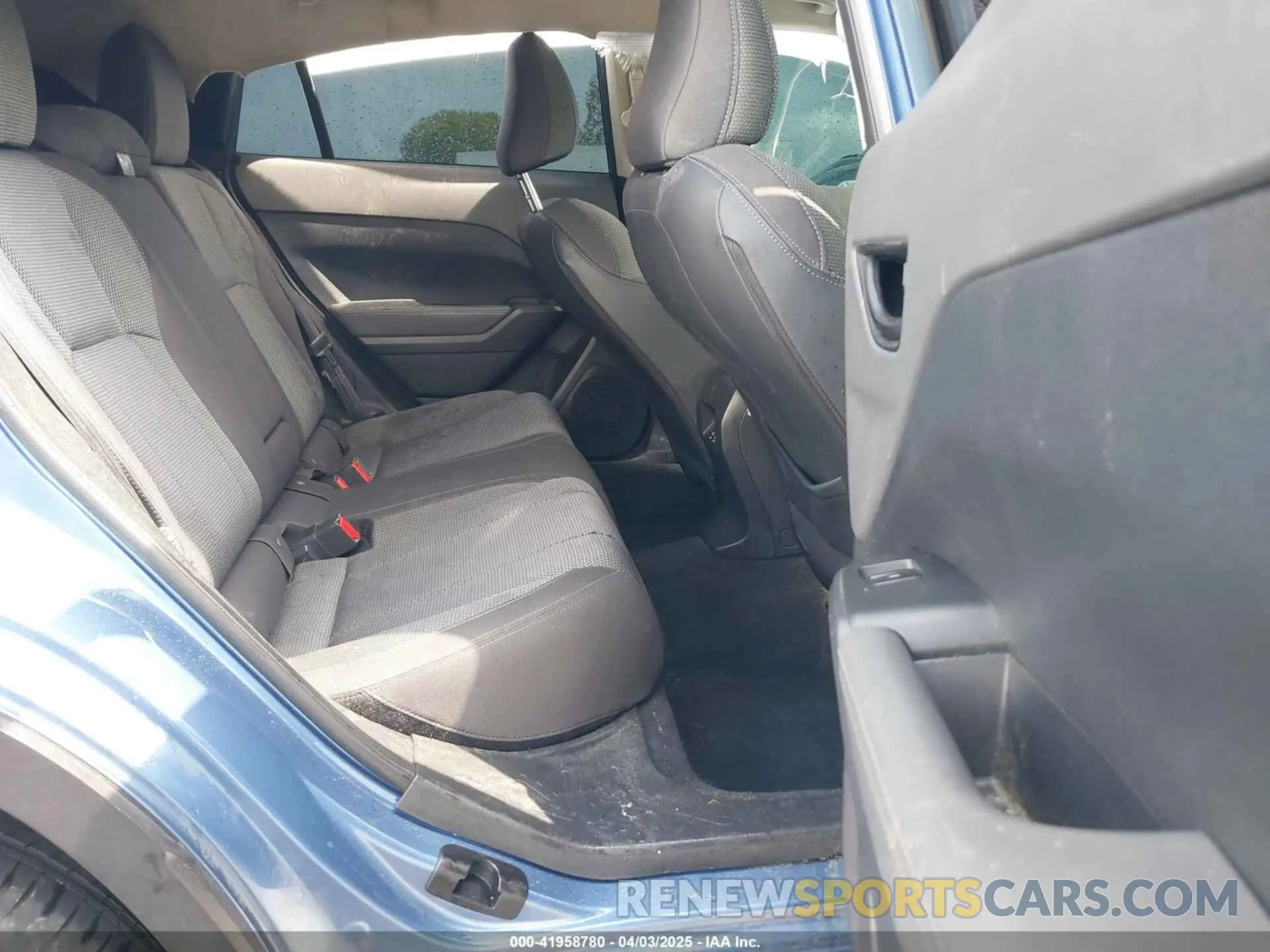 8 Photograph of a damaged car JF2GUADC5RH311520 SUBARU CROSSTREK 2024