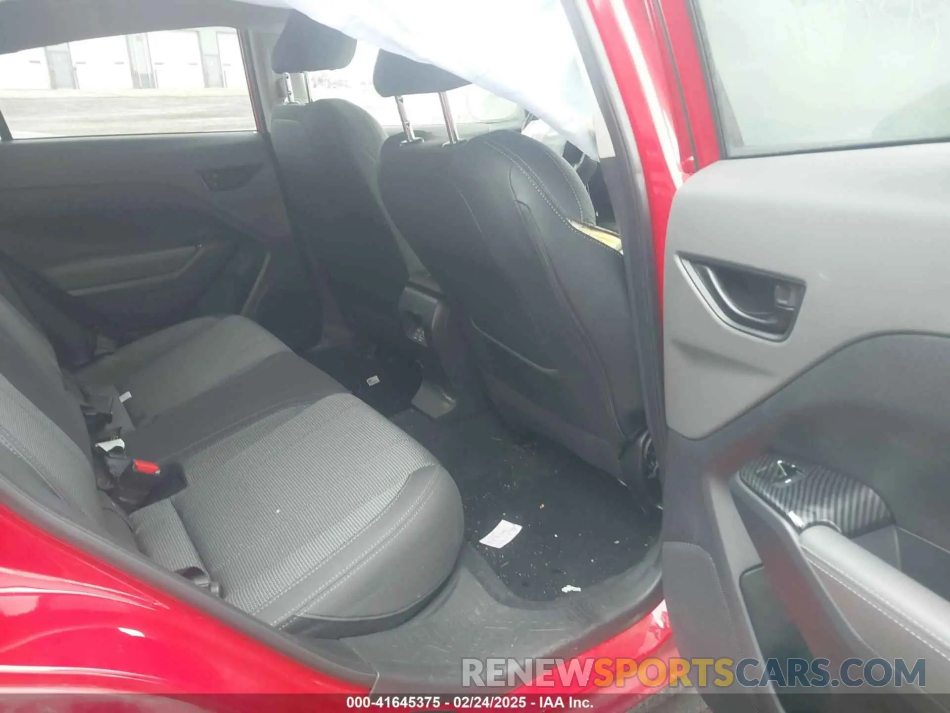 8 Photograph of a damaged car JF2GUADC6R8252056 SUBARU CROSSTREK 2024