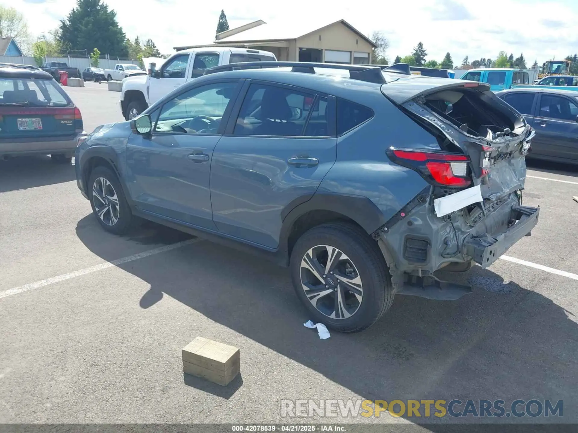 3 Photograph of a damaged car JF2GUADC6R8306021 SUBARU CROSSTREK 2024
