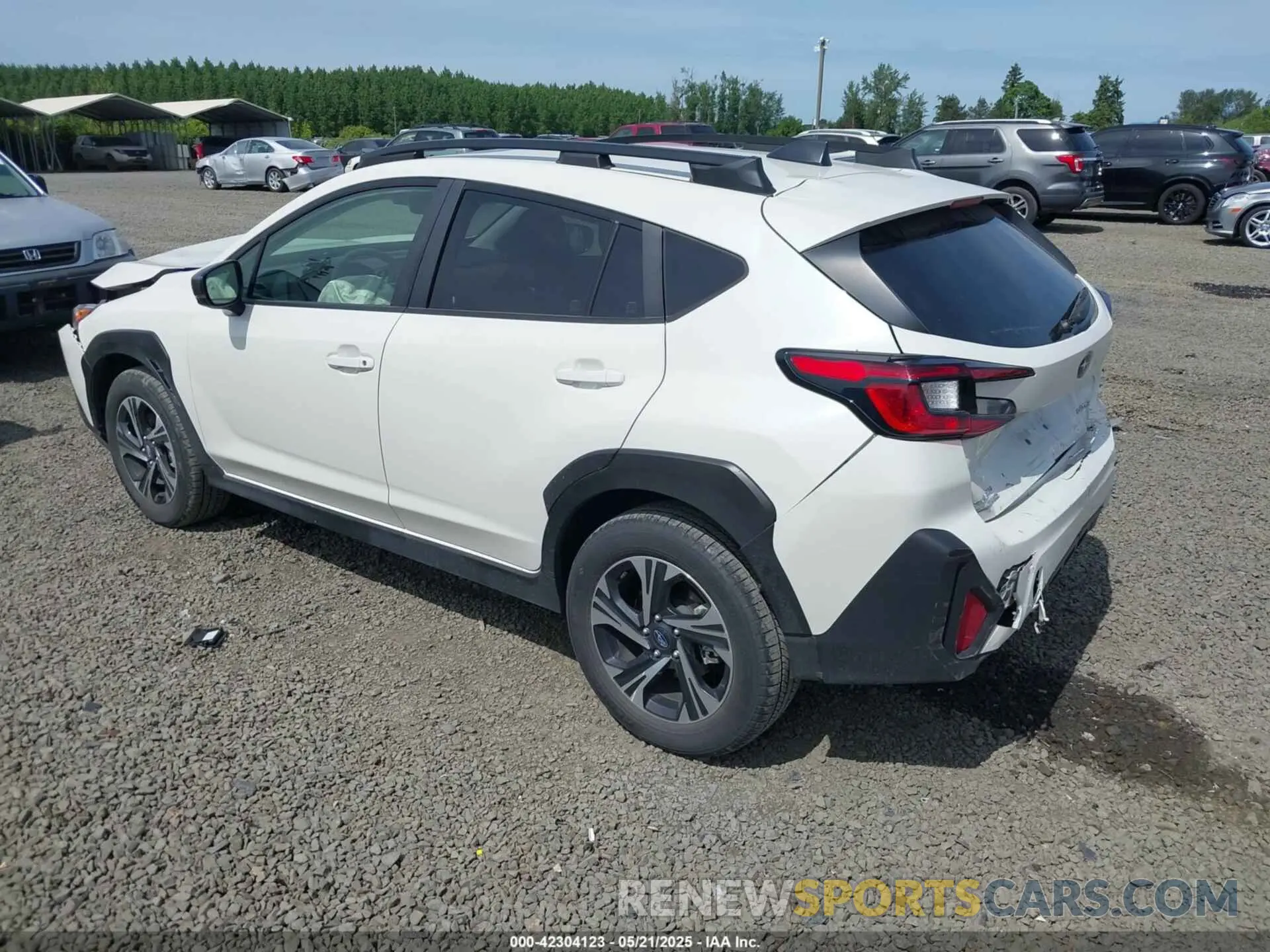 3 Photograph of a damaged car JF2GUADC6R8316256 SUBARU CROSSTREK 2024