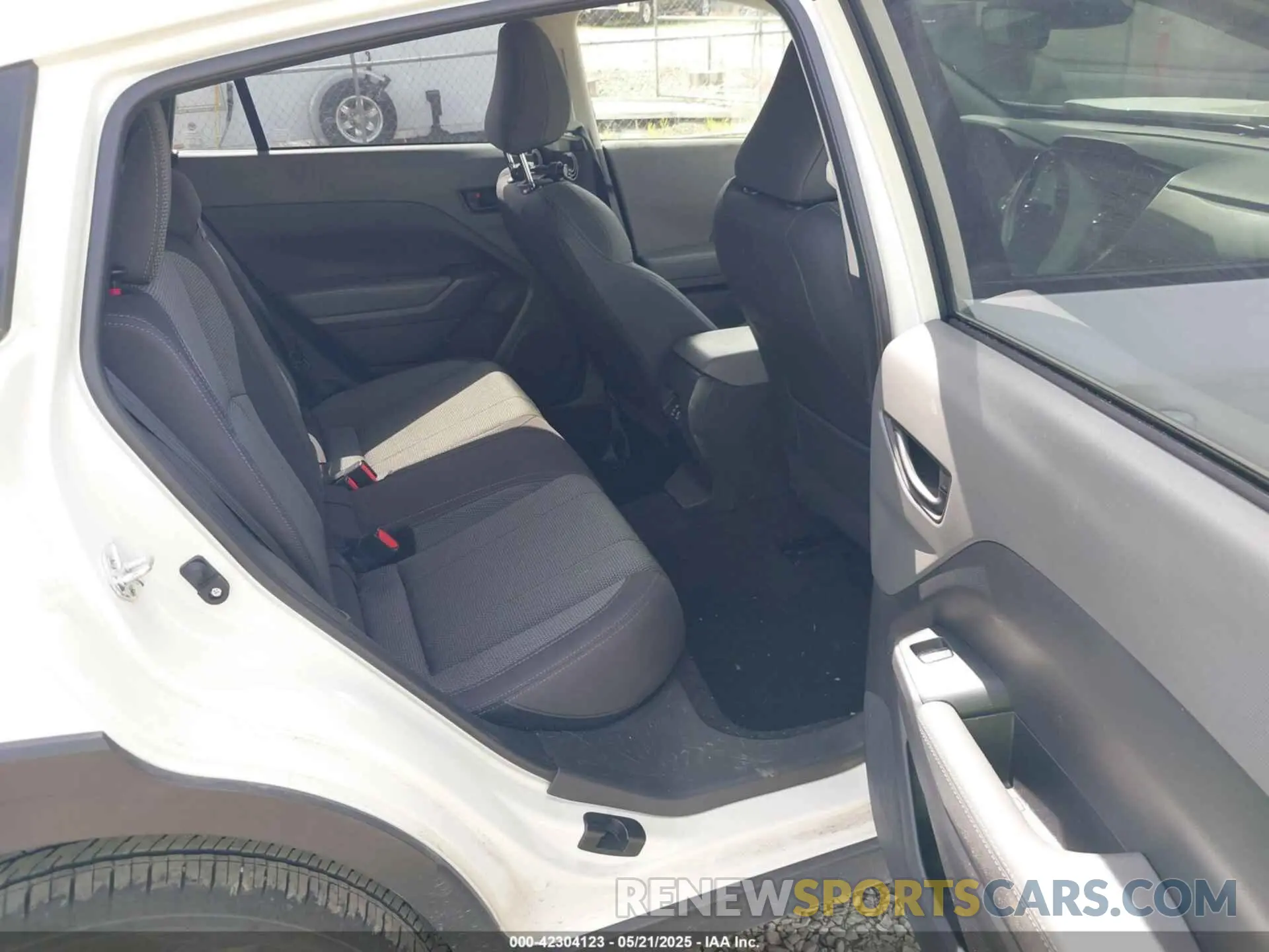 8 Photograph of a damaged car JF2GUADC6R8316256 SUBARU CROSSTREK 2024