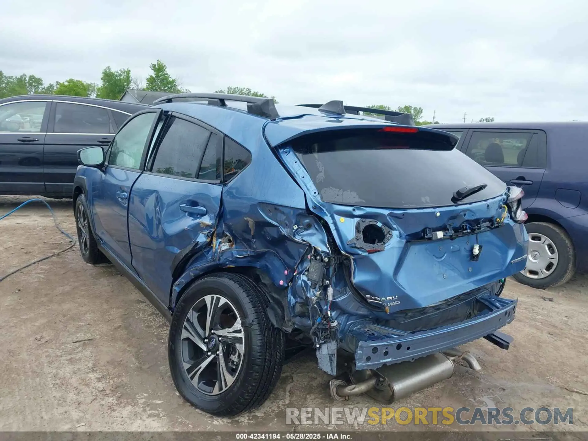 3 Photograph of a damaged car JF2GUADC6RH338290 SUBARU CROSSTREK 2024