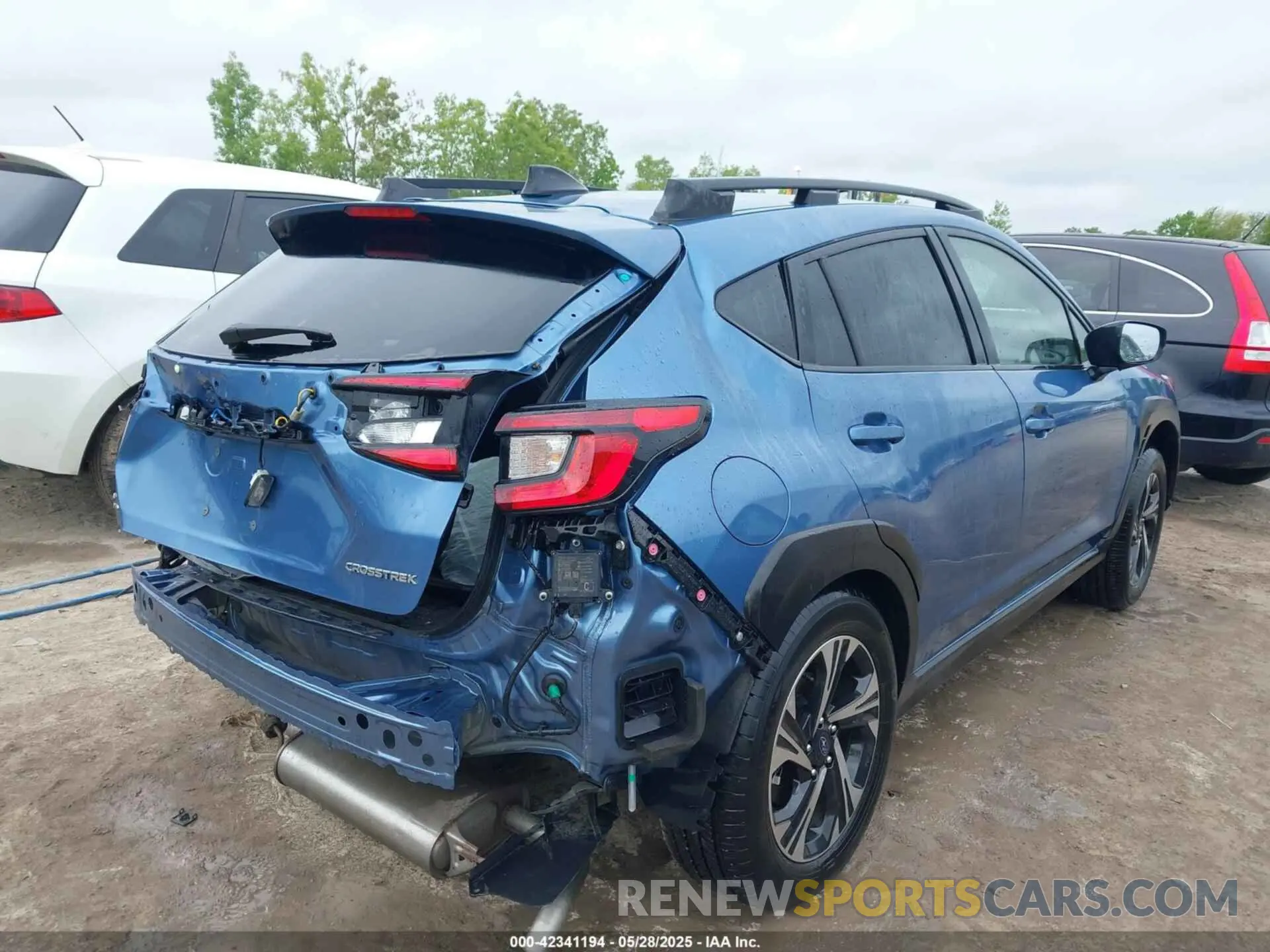 4 Photograph of a damaged car JF2GUADC6RH338290 SUBARU CROSSTREK 2024