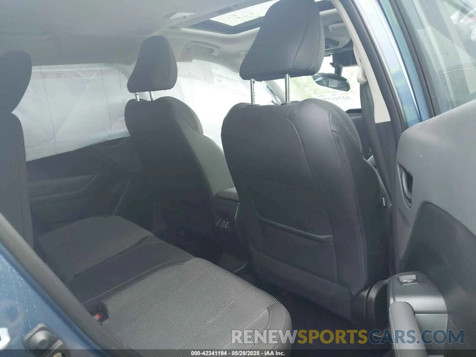 8 Photograph of a damaged car JF2GUADC6RH338290 SUBARU CROSSTREK 2024