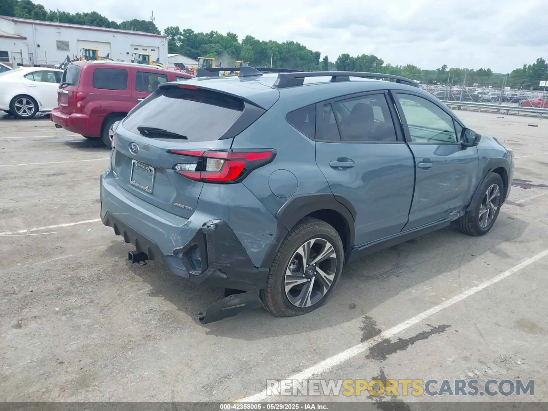 4 Photograph of a damaged car JF2GUADC7R8299418 SUBARU CROSSTREK 2024