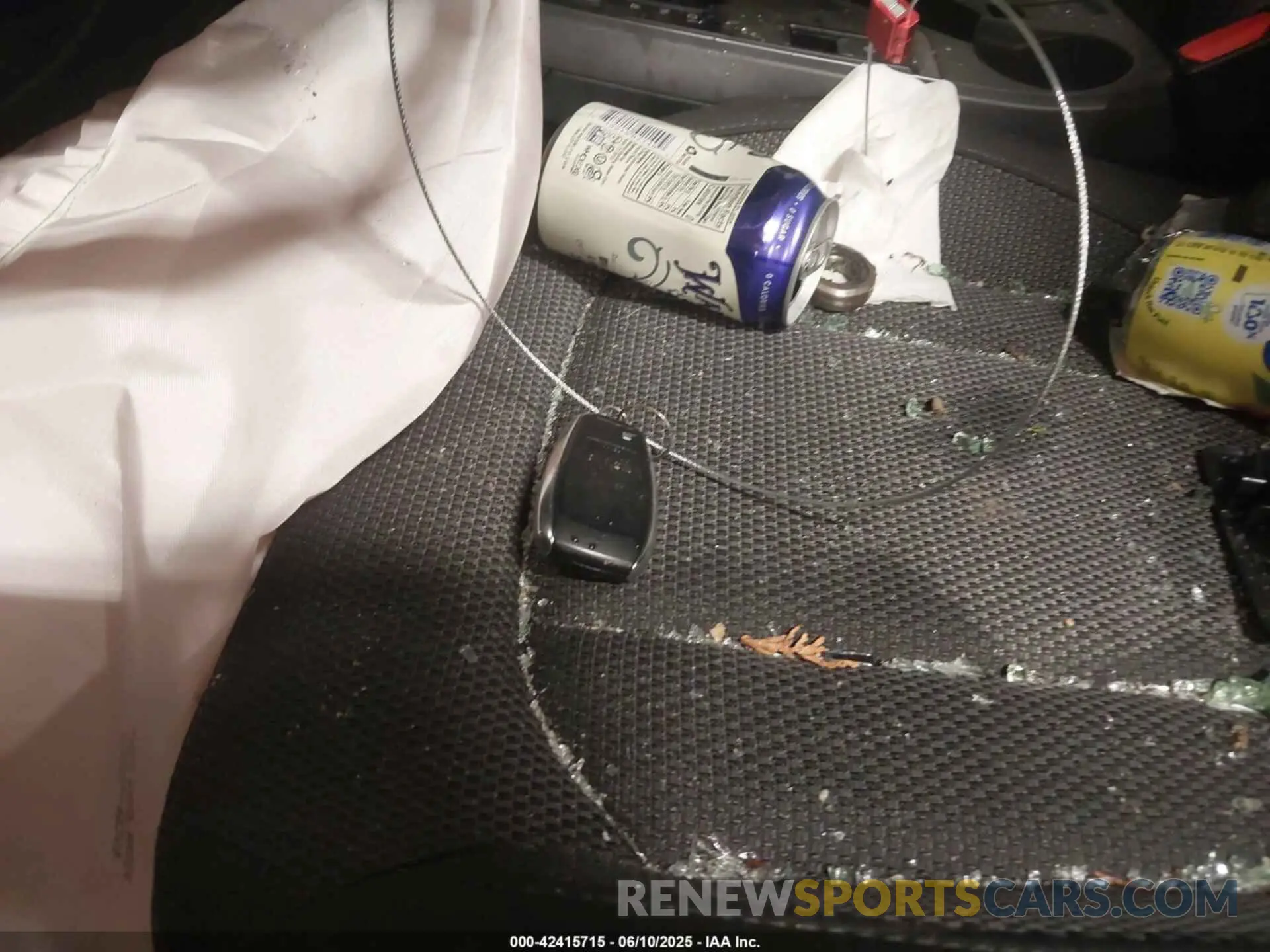 11 Photograph of a damaged car JF2GUADC7RH885407 SUBARU CROSSTREK 2024