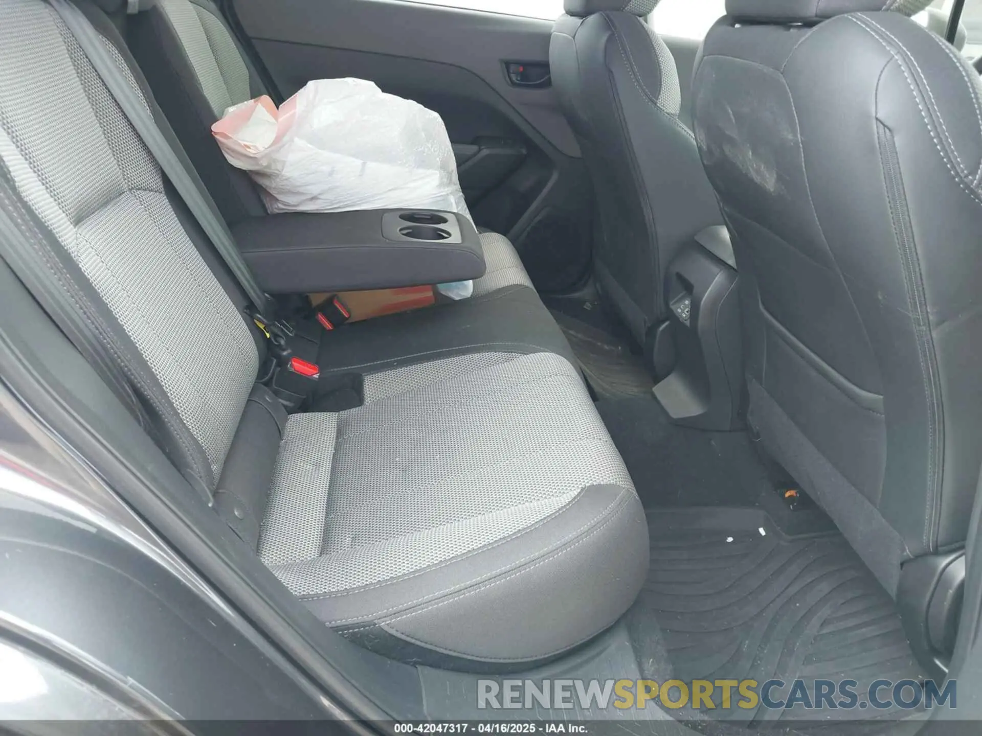 8 Photograph of a damaged car JF2GUADC8R8251085 SUBARU CROSSTREK 2024