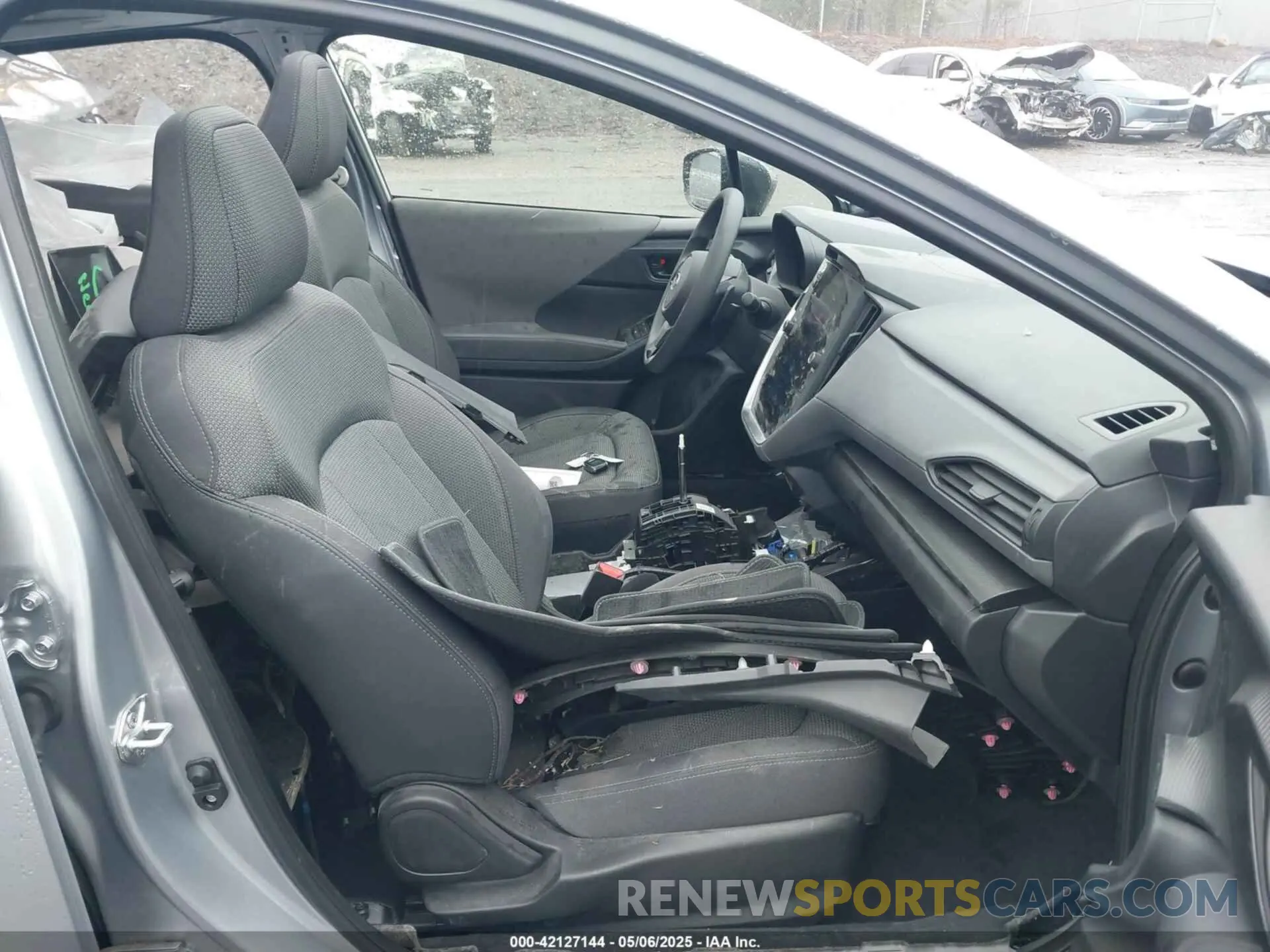 5 Photograph of a damaged car JF2GUADC8RH220645 SUBARU CROSSTREK 2024