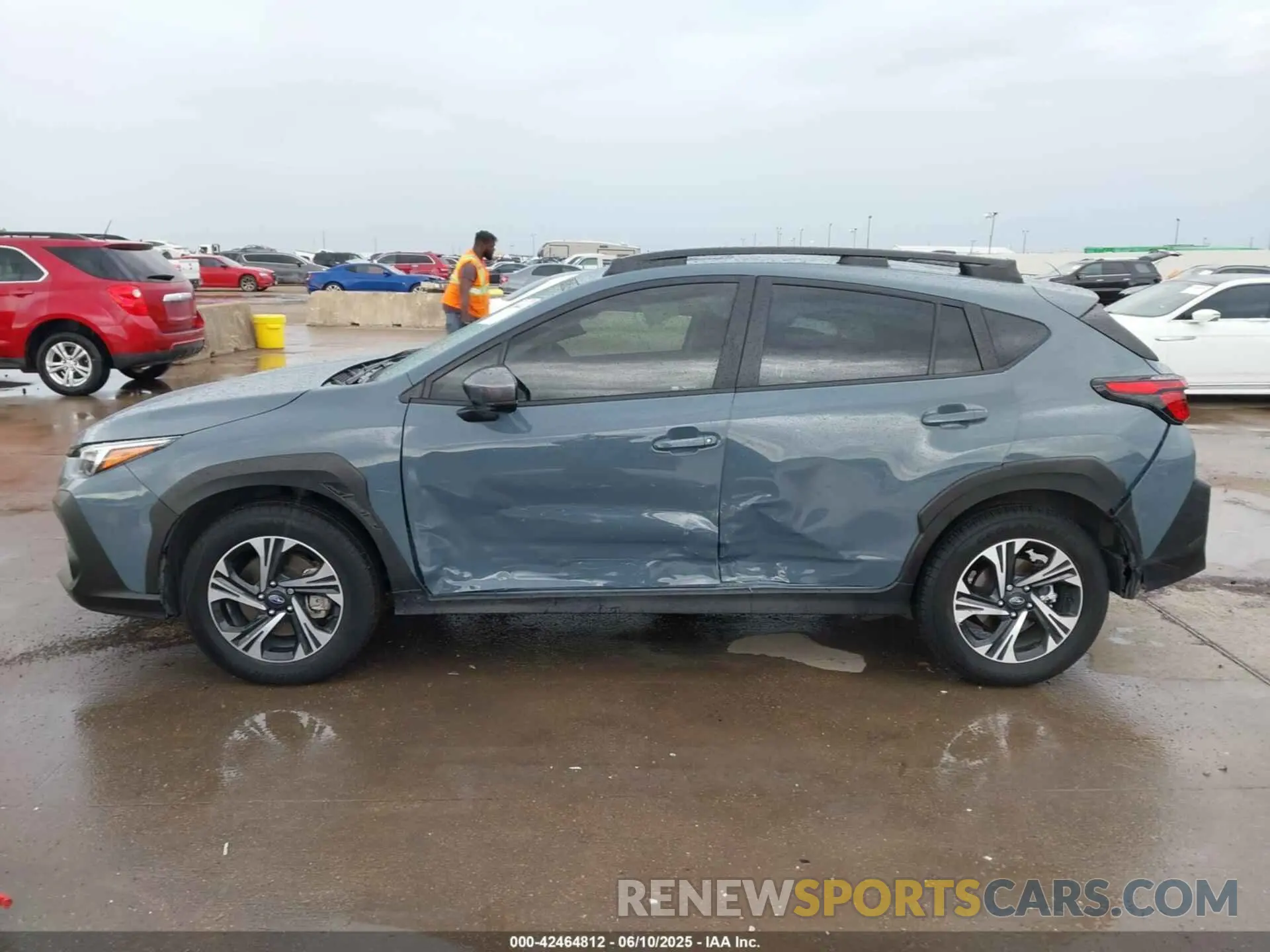 14 Photograph of a damaged car JF2GUADC9R8279865 SUBARU CROSSTREK 2024