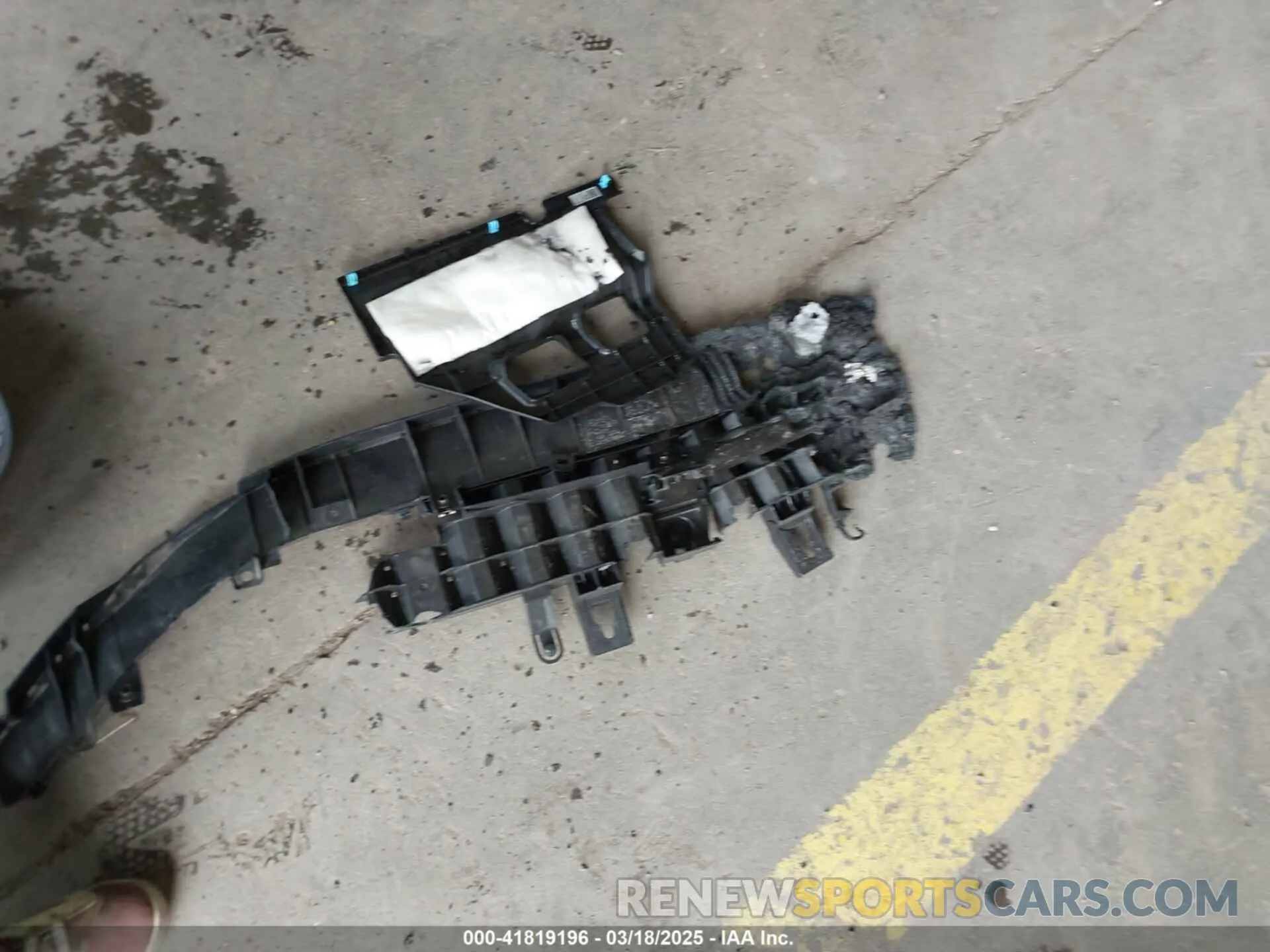 11 Photograph of a damaged car JF2GUADCXR8877463 SUBARU CROSSTREK 2024