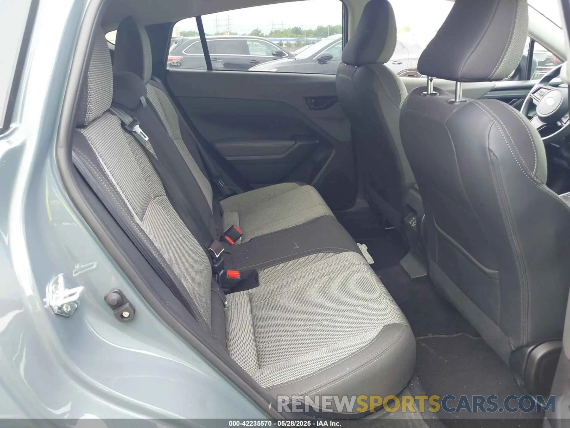8 Photograph of a damaged car JF2GUADCXRH381174 SUBARU CROSSTREK 2024