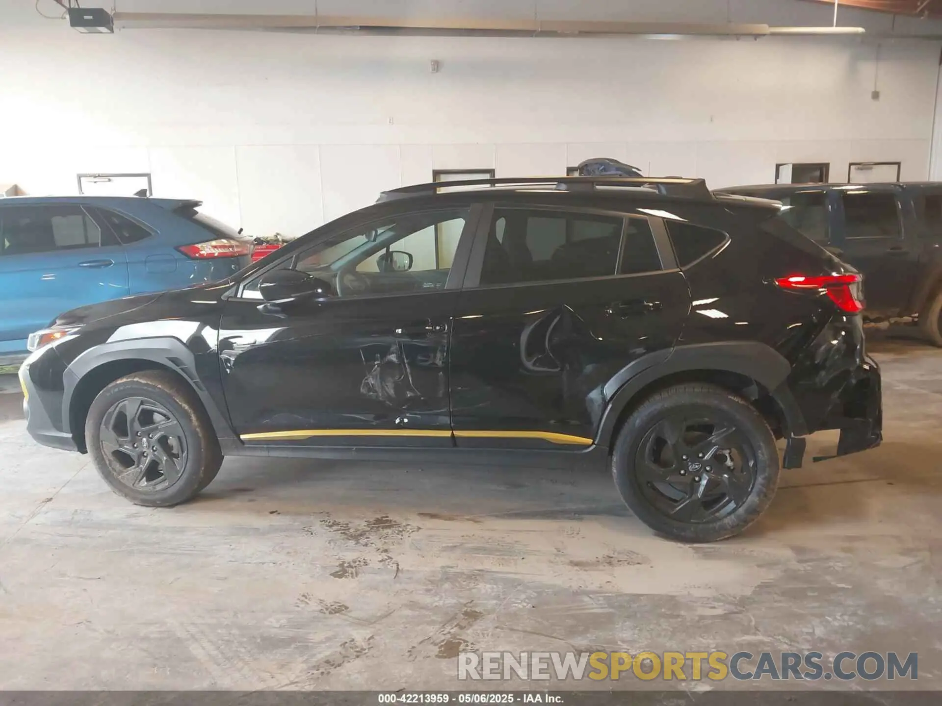 14 Photograph of a damaged car 4S4GUHF68S3718678 SUBARU CROSSTREK 2025