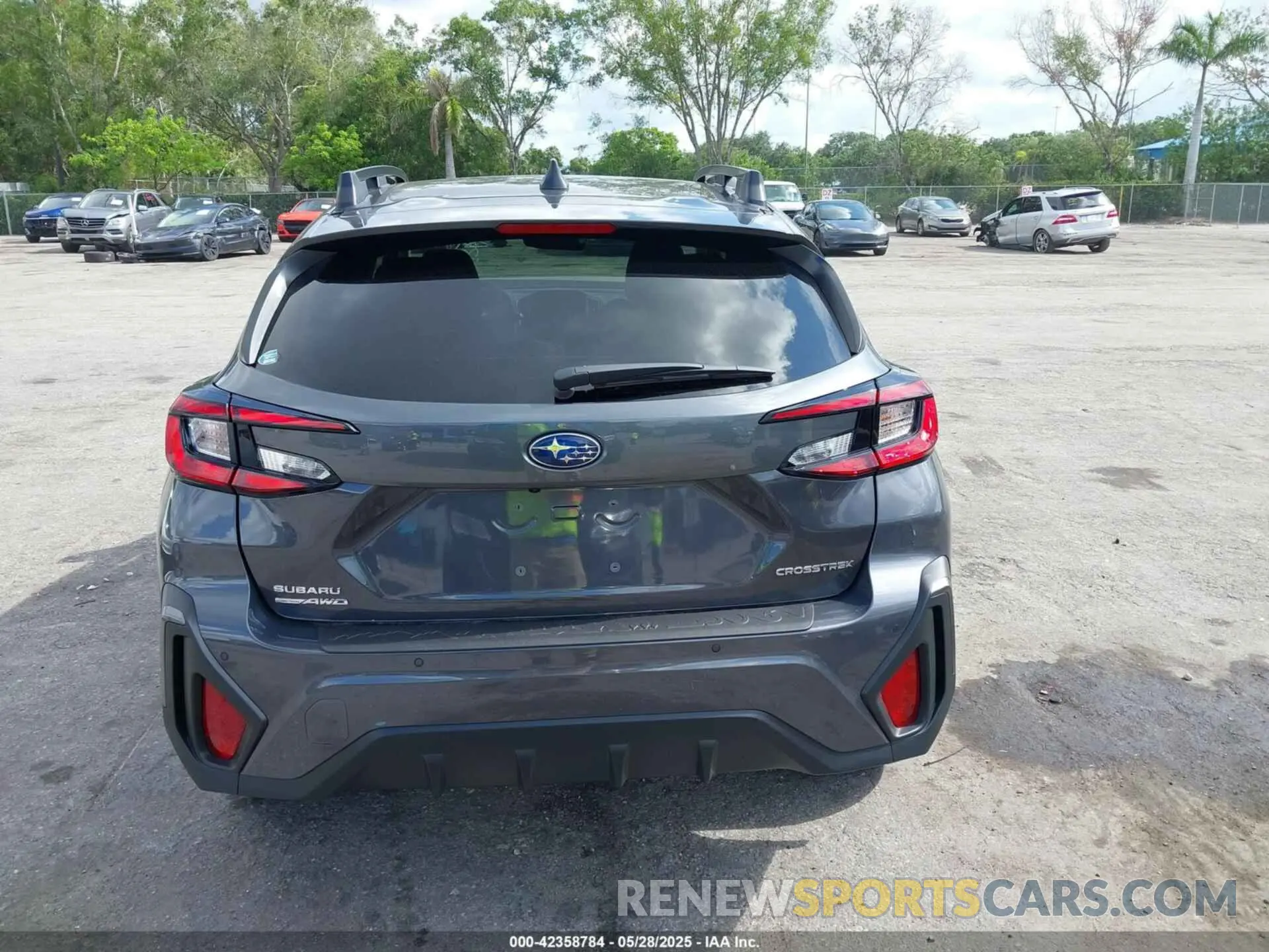 16 Photograph of a damaged car 4S4GUHL67S3733533 SUBARU CROSSTREK 2025