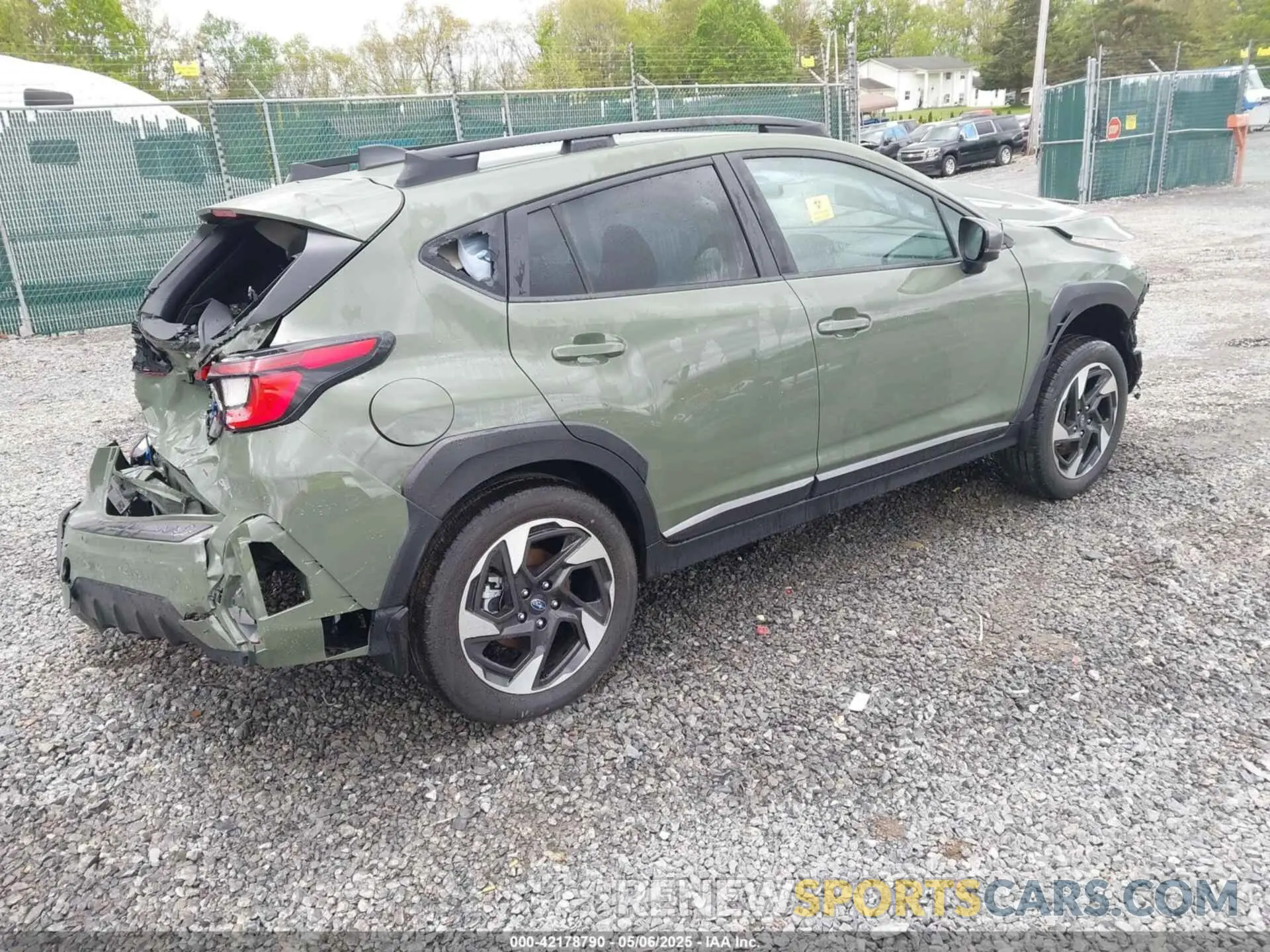 4 Photograph of a damaged car 4S4GUHM63S3733124 SUBARU CROSSTREK 2025