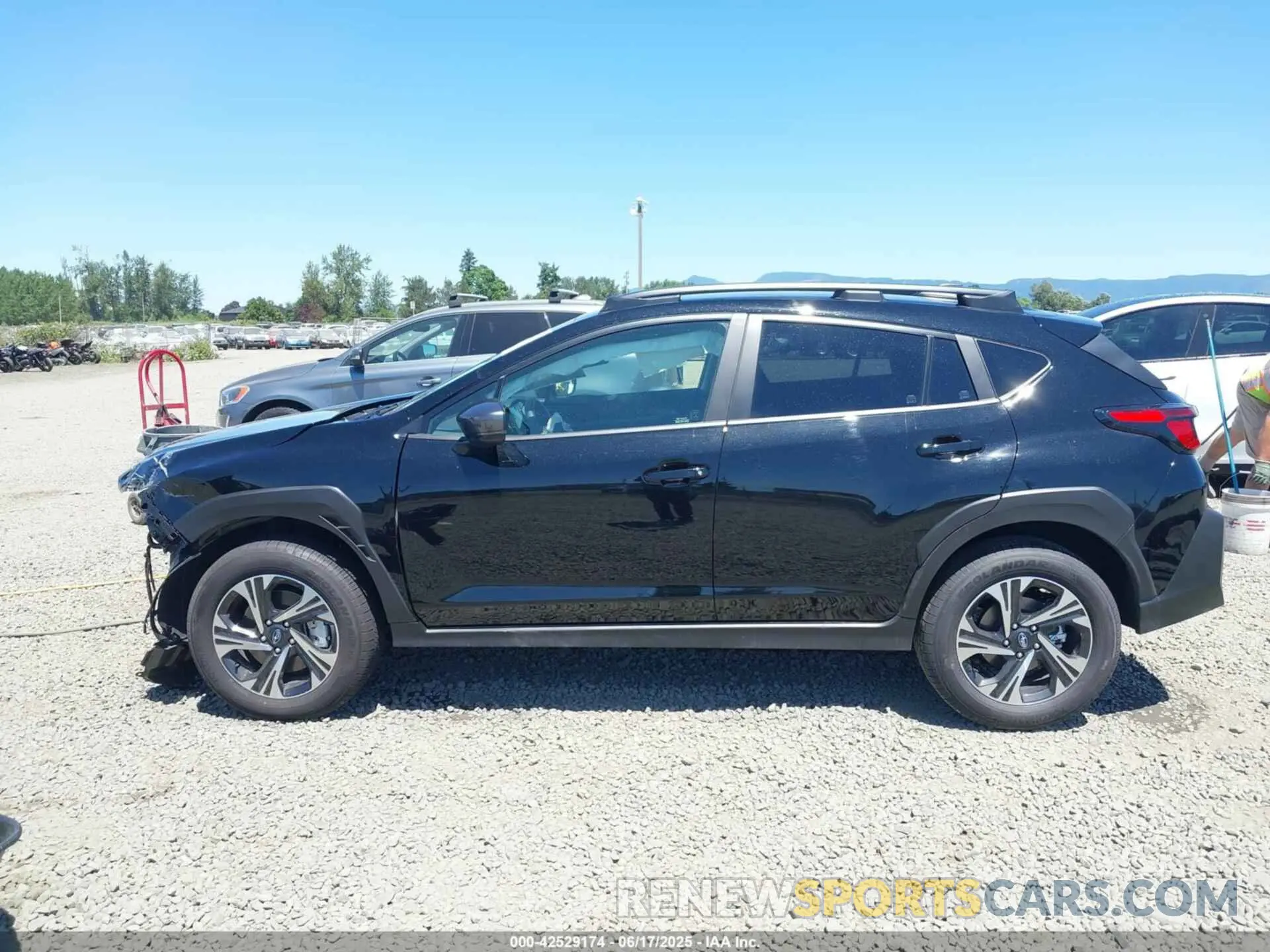 15 Photograph of a damaged car JF2GUHDC9S8255323 SUBARU CROSSTREK 2025