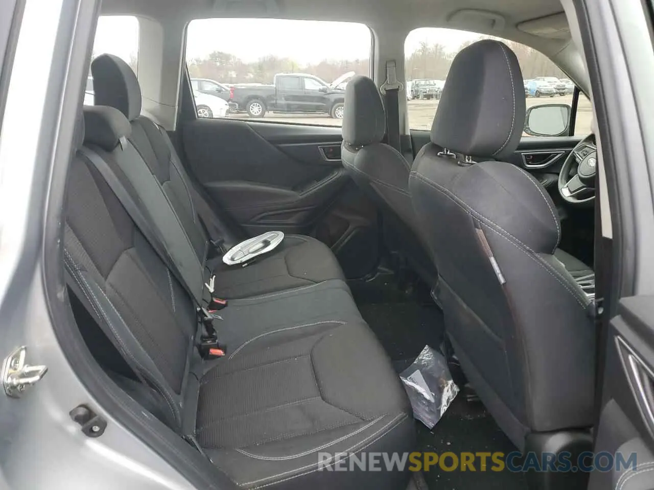 10 Photograph of a damaged car JF2SKACC1KH475547 SUBARU FORESTER 2019