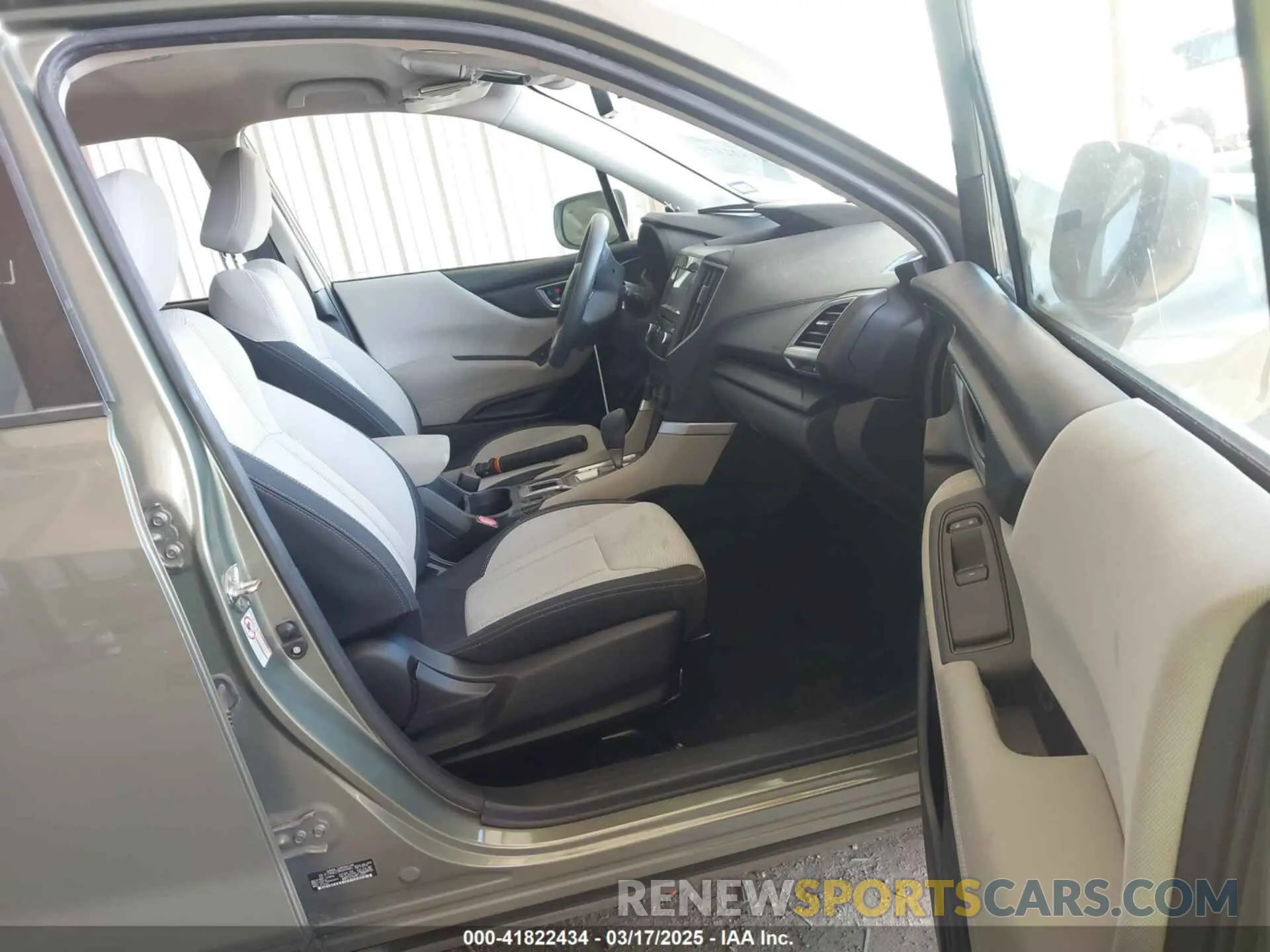 5 Photograph of a damaged car JF2SKACC9KH400983 SUBARU FORESTER 2019