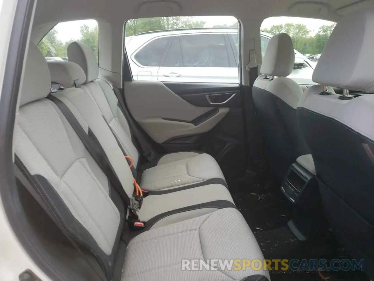 10 Photograph of a damaged car JF2SKACC9KH460665 SUBARU FORESTER 2019