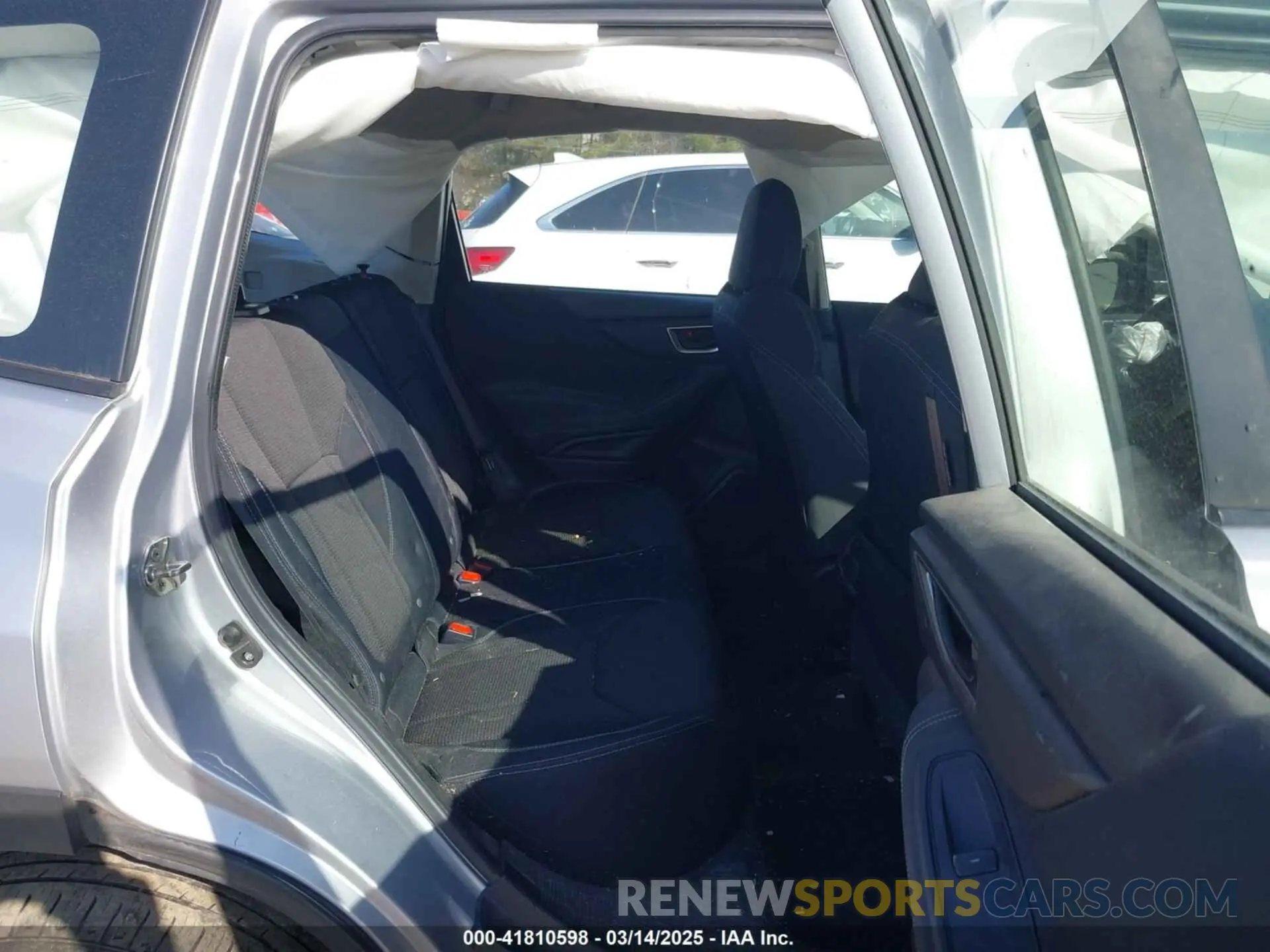 8 Photograph of a damaged car JF2SKACCXKH410907 SUBARU FORESTER 2019