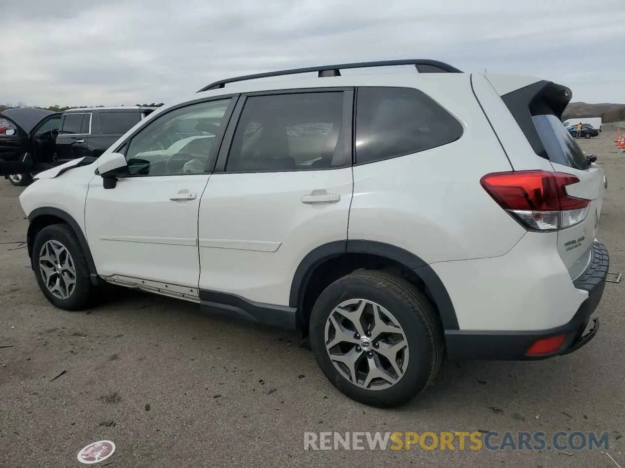 2 Photograph of a damaged car JF2SKAEC0KH460065 SUBARU FORESTER 2019