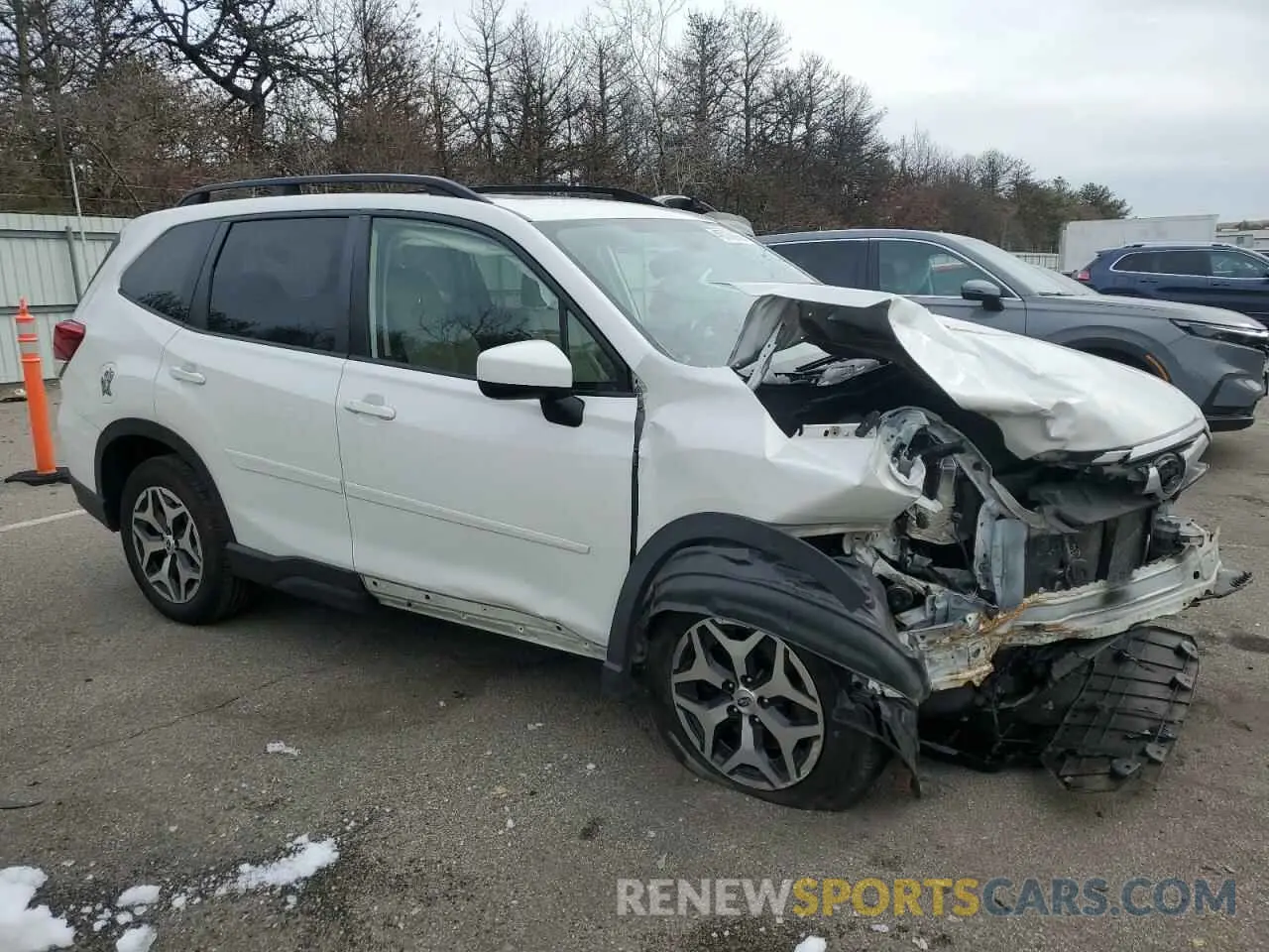 4 Photograph of a damaged car JF2SKAEC0KH460065 SUBARU FORESTER 2019