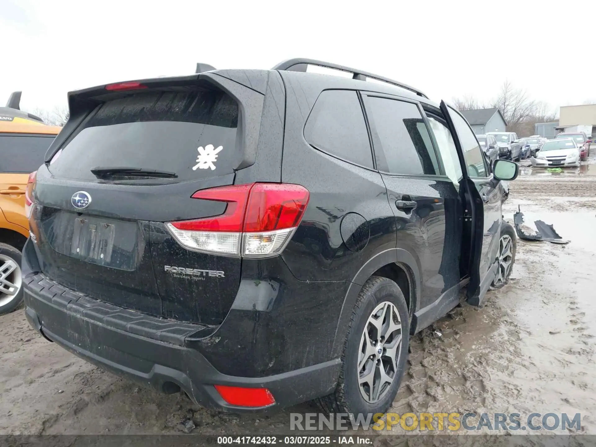 4 Photograph of a damaged car JF2SKAEC0KH463709 SUBARU FORESTER 2019