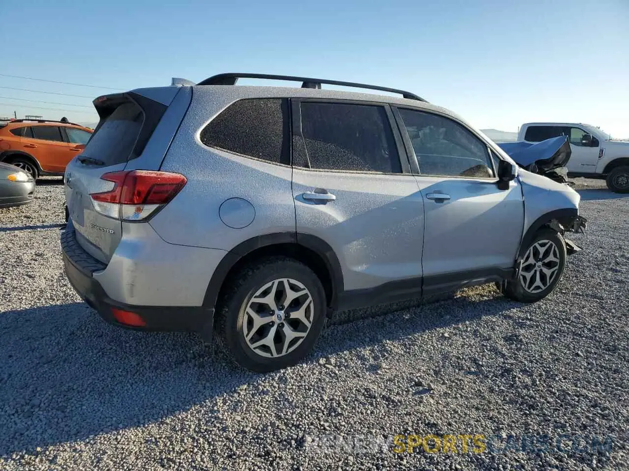 3 Photograph of a damaged car JF2SKAEC0KH526291 SUBARU FORESTER 2019