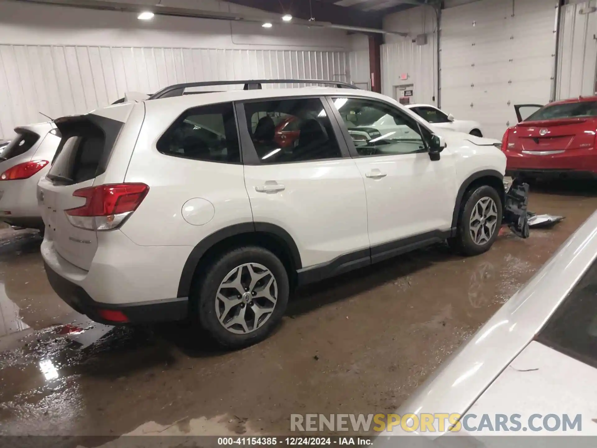 4 Photograph of a damaged car JF2SKAEC0KH547996 SUBARU FORESTER 2019