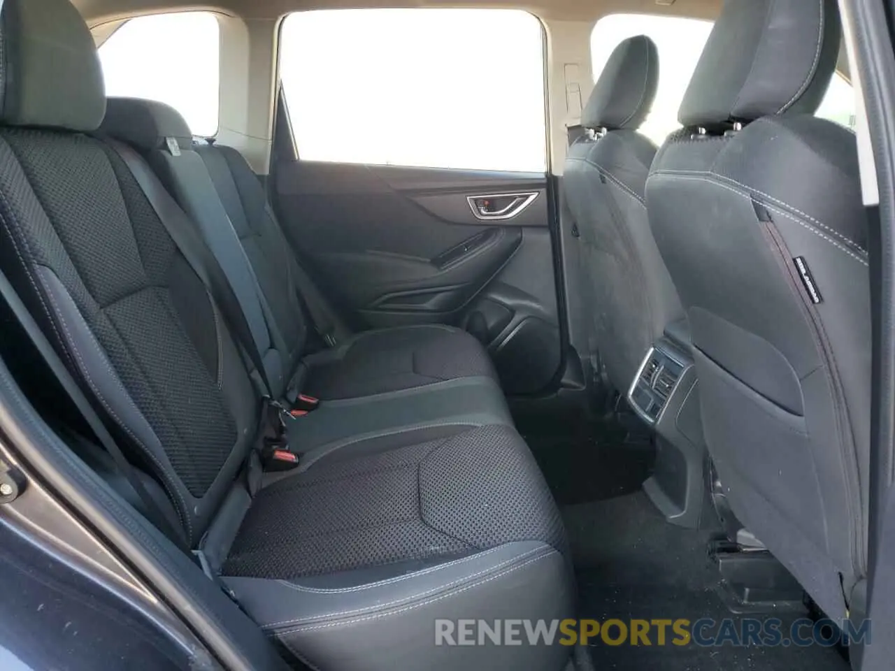 11 Photograph of a damaged car JF2SKAEC1KH412042 SUBARU FORESTER 2019