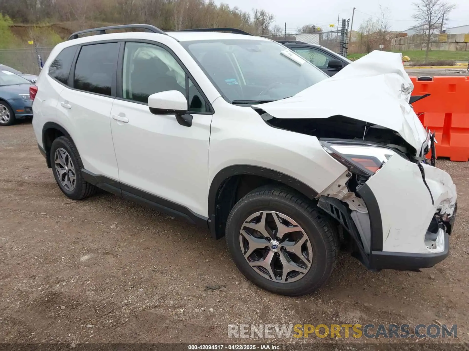 1 Photograph of a damaged car JF2SKAEC1KH447633 SUBARU FORESTER 2019