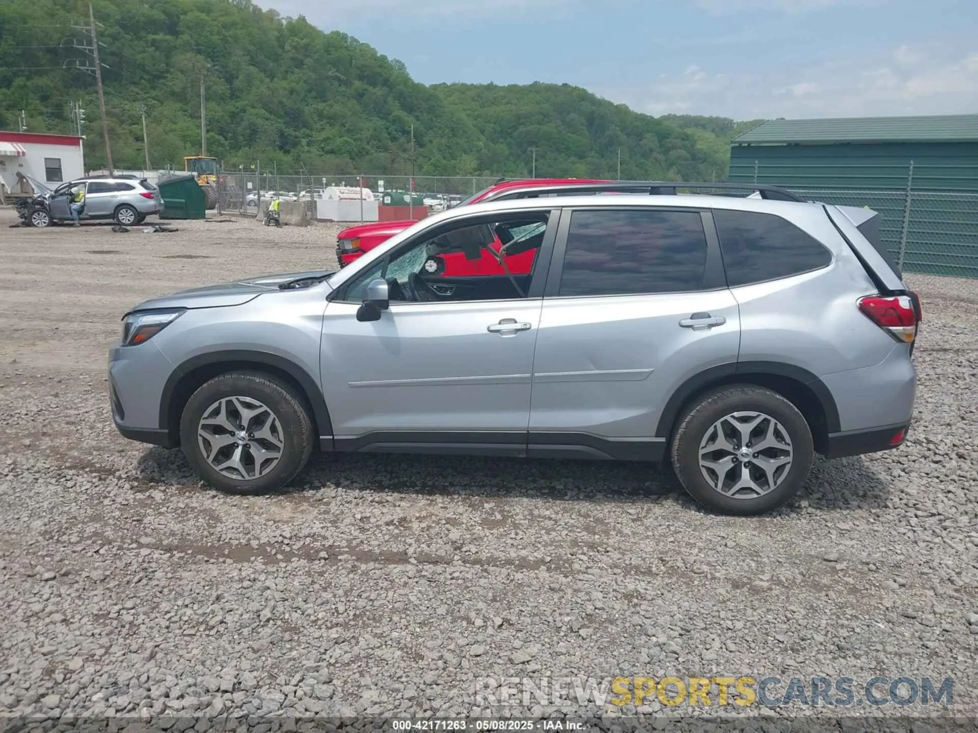 14 Photograph of a damaged car JF2SKAEC2KH525305 SUBARU FORESTER 2019