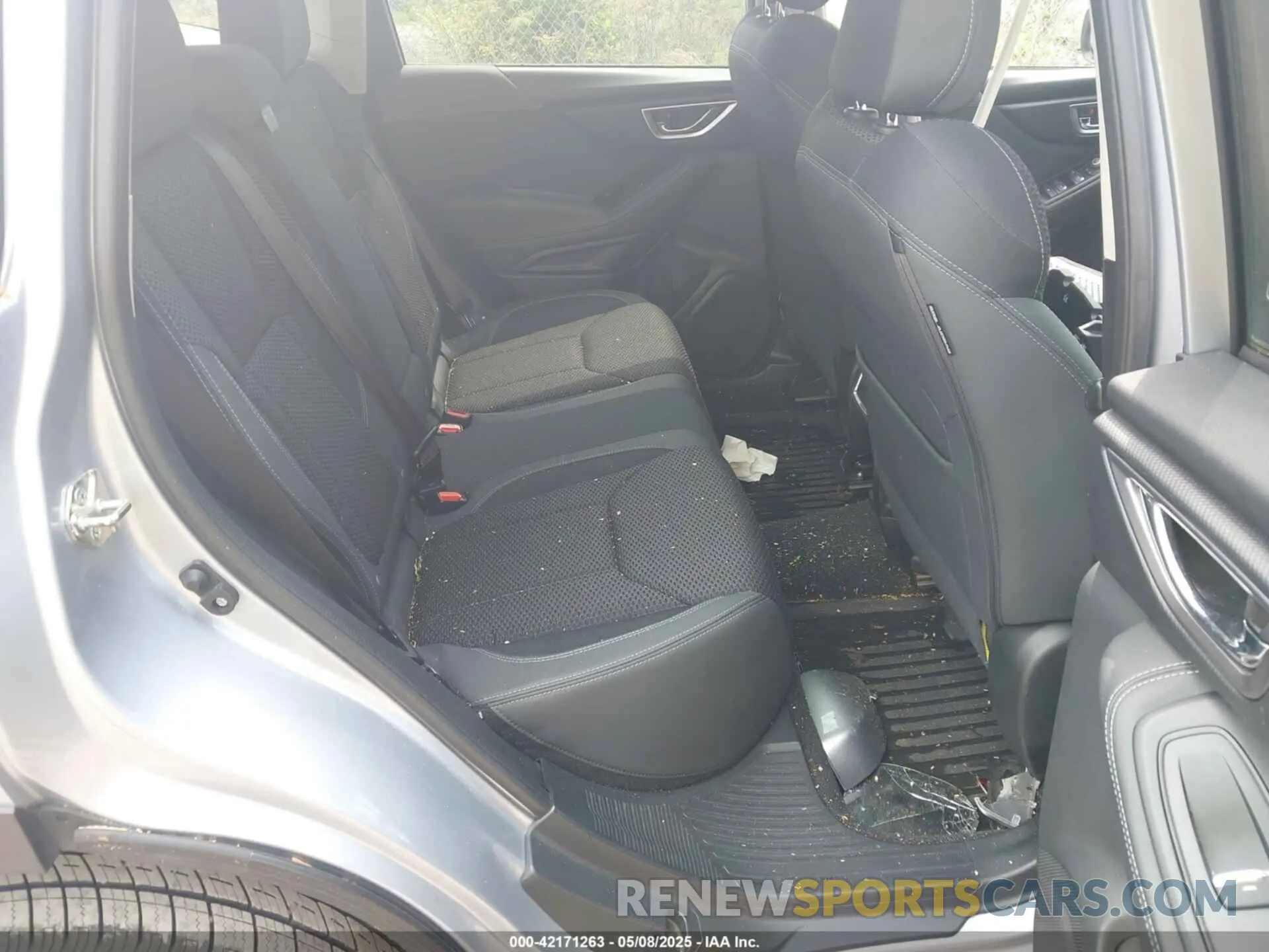 8 Photograph of a damaged car JF2SKAEC2KH525305 SUBARU FORESTER 2019