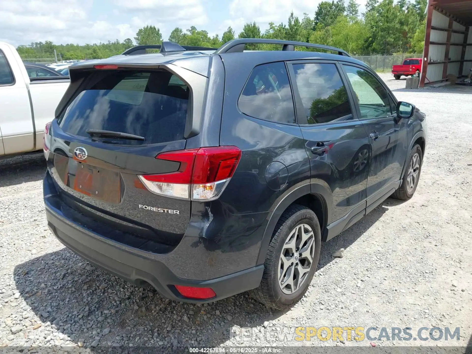 4 Photograph of a damaged car JF2SKAEC3KH544056 SUBARU FORESTER 2019