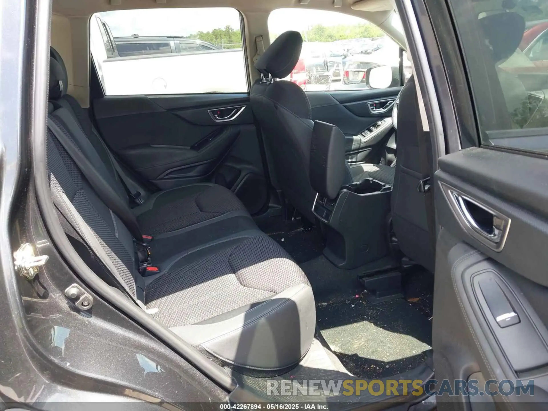 8 Photograph of a damaged car JF2SKAEC3KH544056 SUBARU FORESTER 2019