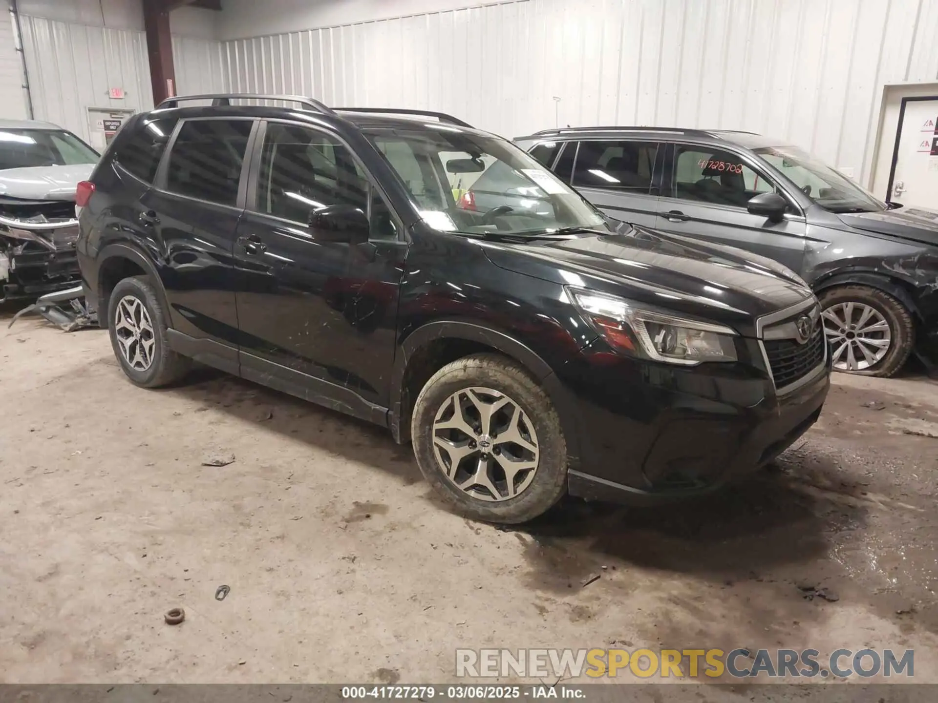 1 Photograph of a damaged car JF2SKAEC4KH535317 SUBARU FORESTER 2019