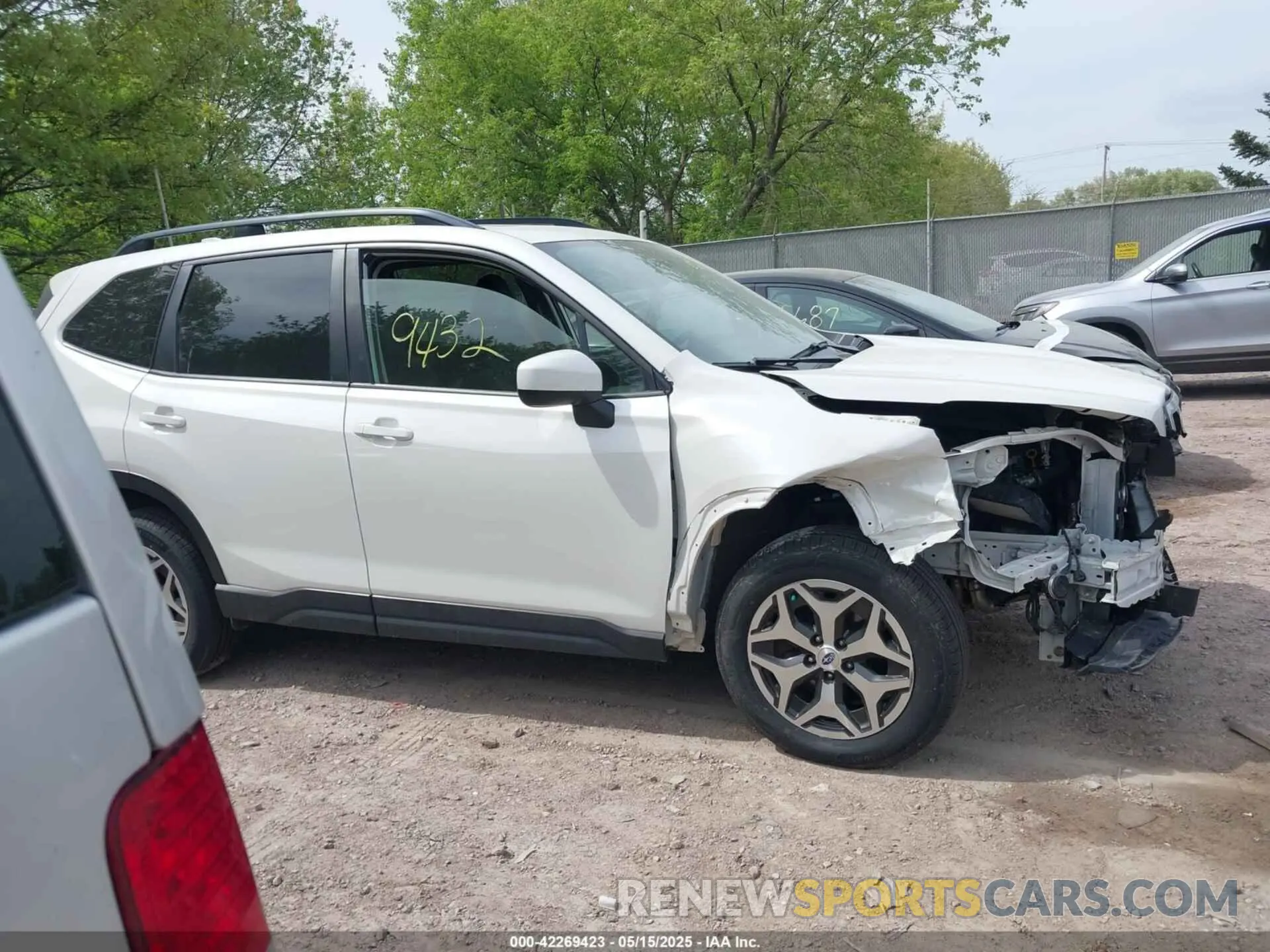 13 Photograph of a damaged car JF2SKAEC7KH586312 SUBARU FORESTER 2019